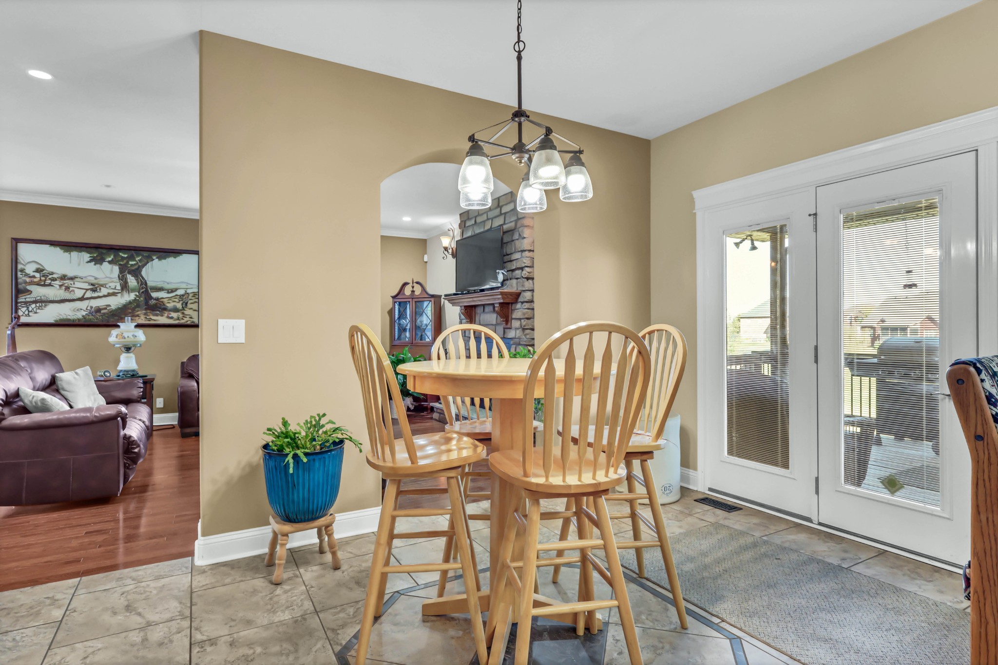 Clarksville, Tennessee, 37043, United States, 3 Bedrooms Bedrooms, ,4 BathroomsBathrooms,Residential,For Sale,1980733