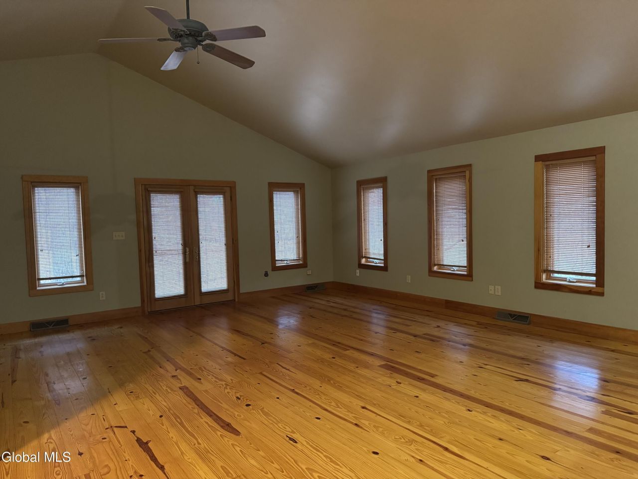 Rexford, New York, 12148, United States, 3 Bedrooms Bedrooms, ,3 BathroomsBathrooms,Residential,For Sale,2001928