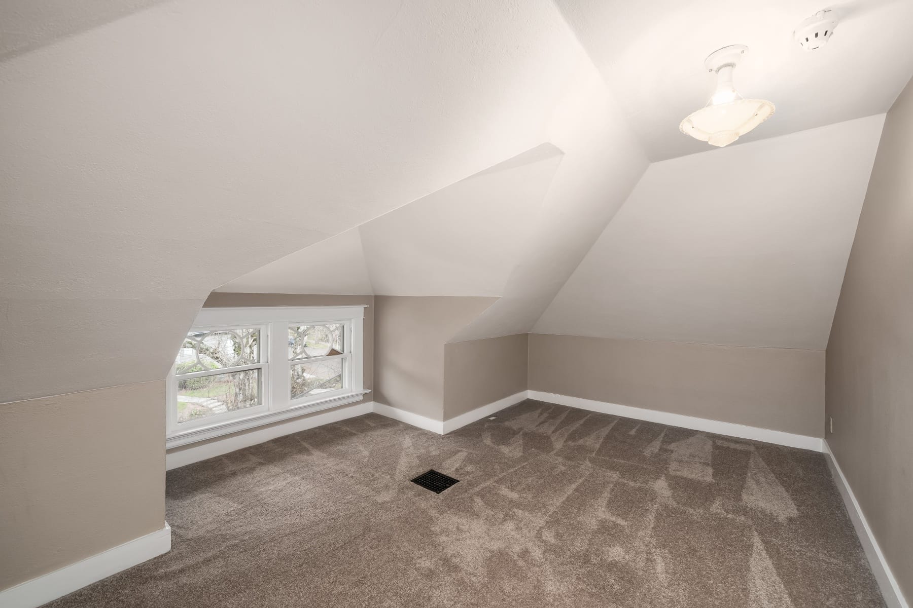  807 SE 28TH AVE Portland, OR 97214 - 物件實景