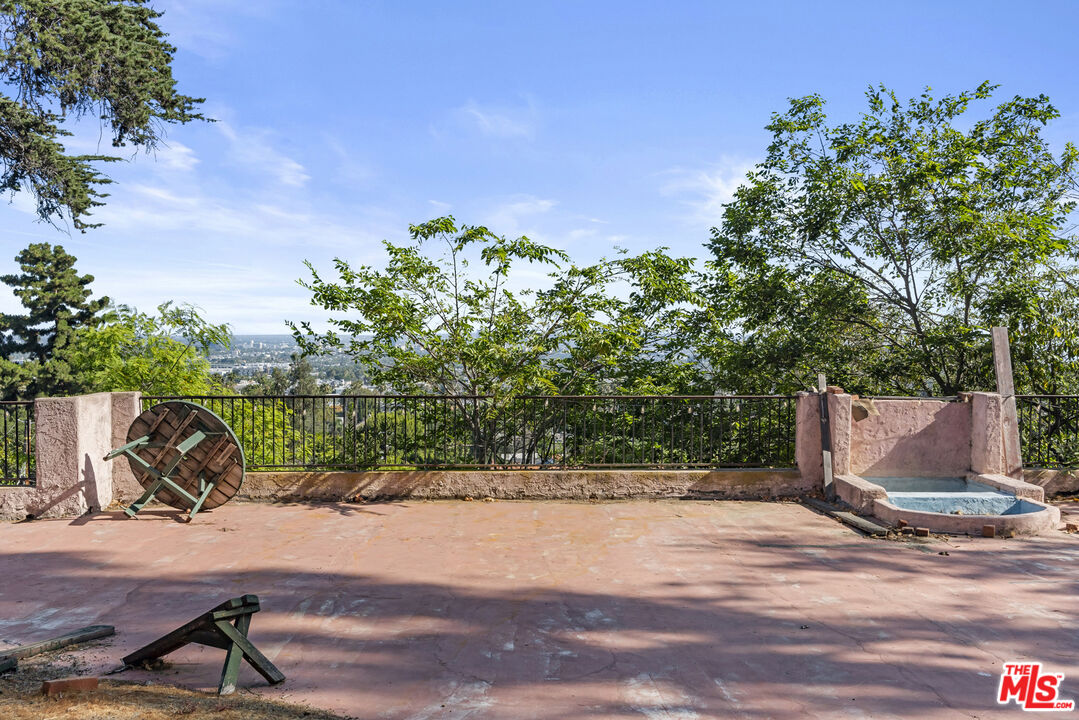 Los Angeles, California, 90046, United States, ,Land,For Sale,1891121