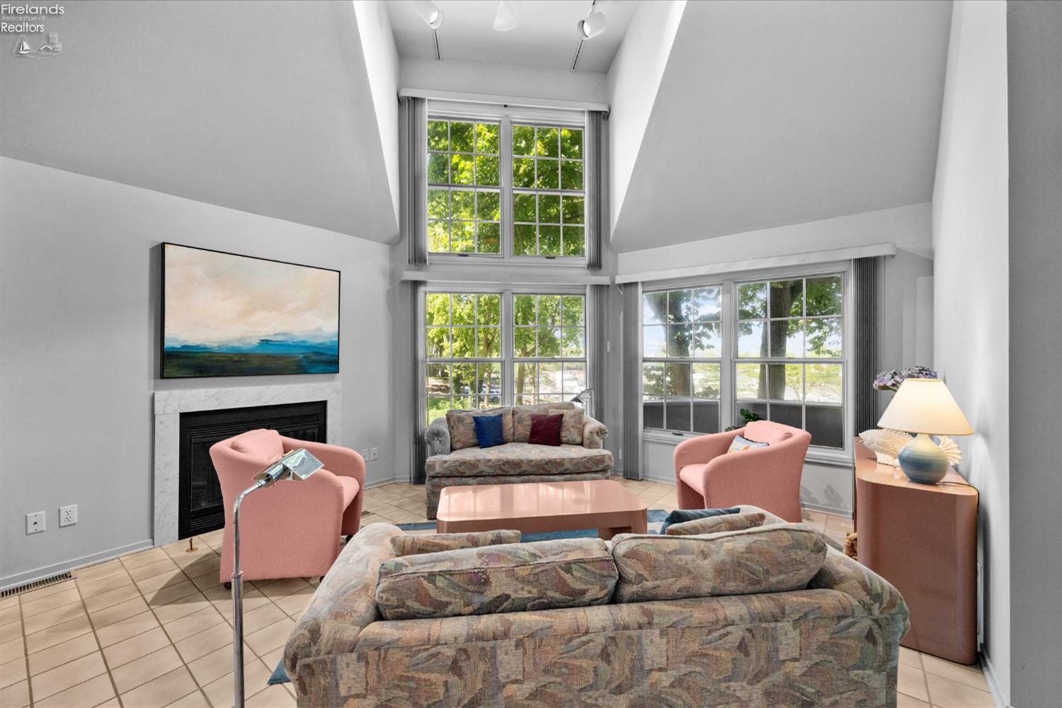 Port Clinton, Ohio, 43452, United States, 2 Bedrooms Bedrooms, ,3 BathroomsBathrooms,Residential,For Sale,1982032