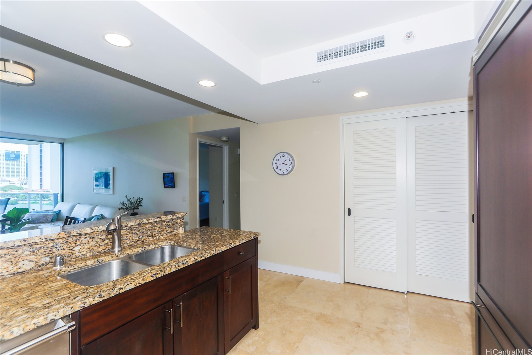 Honolulu, Hawaii, 96815, United States, 2 Bedrooms Bedrooms, ,2 BathroomsBathrooms,Residential,For Sale,1794682