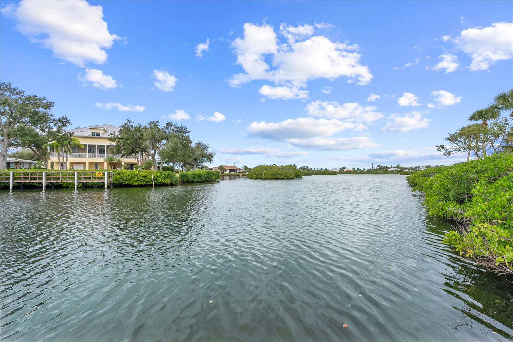  BLACKBURN HARBOR RESIDENCES - 物件實景