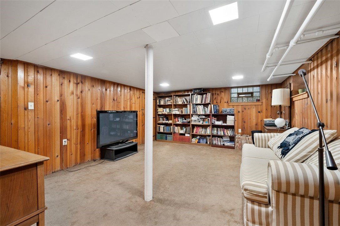 Squirrel Hill, Pennsylvania, 15217, United States, 3 Bedrooms Bedrooms, ,3 BathroomsBathrooms,Residential,For Sale,1912149