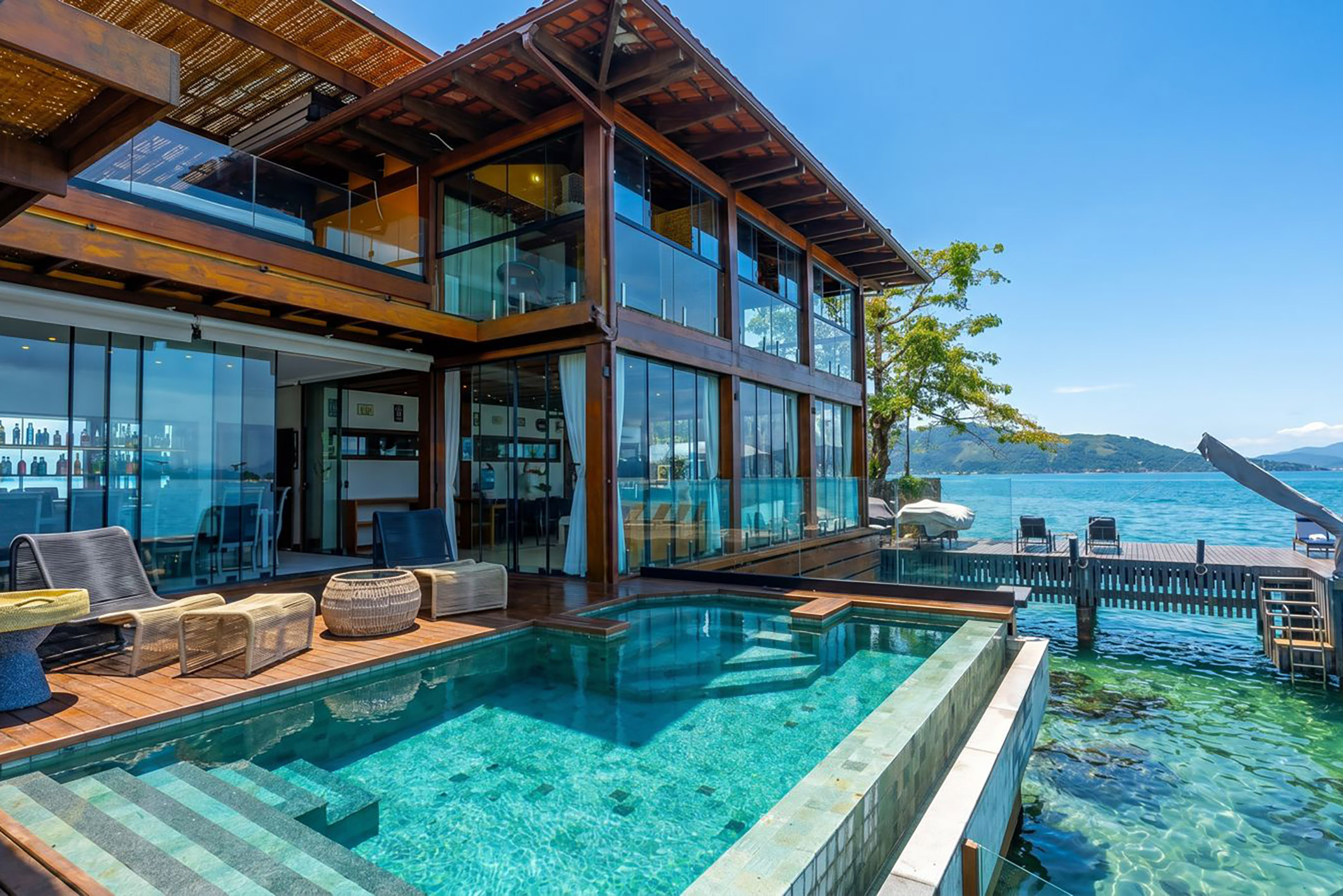  Waterfront estate overlooking Cataguases Island in Angra dos Reis - 物件實景