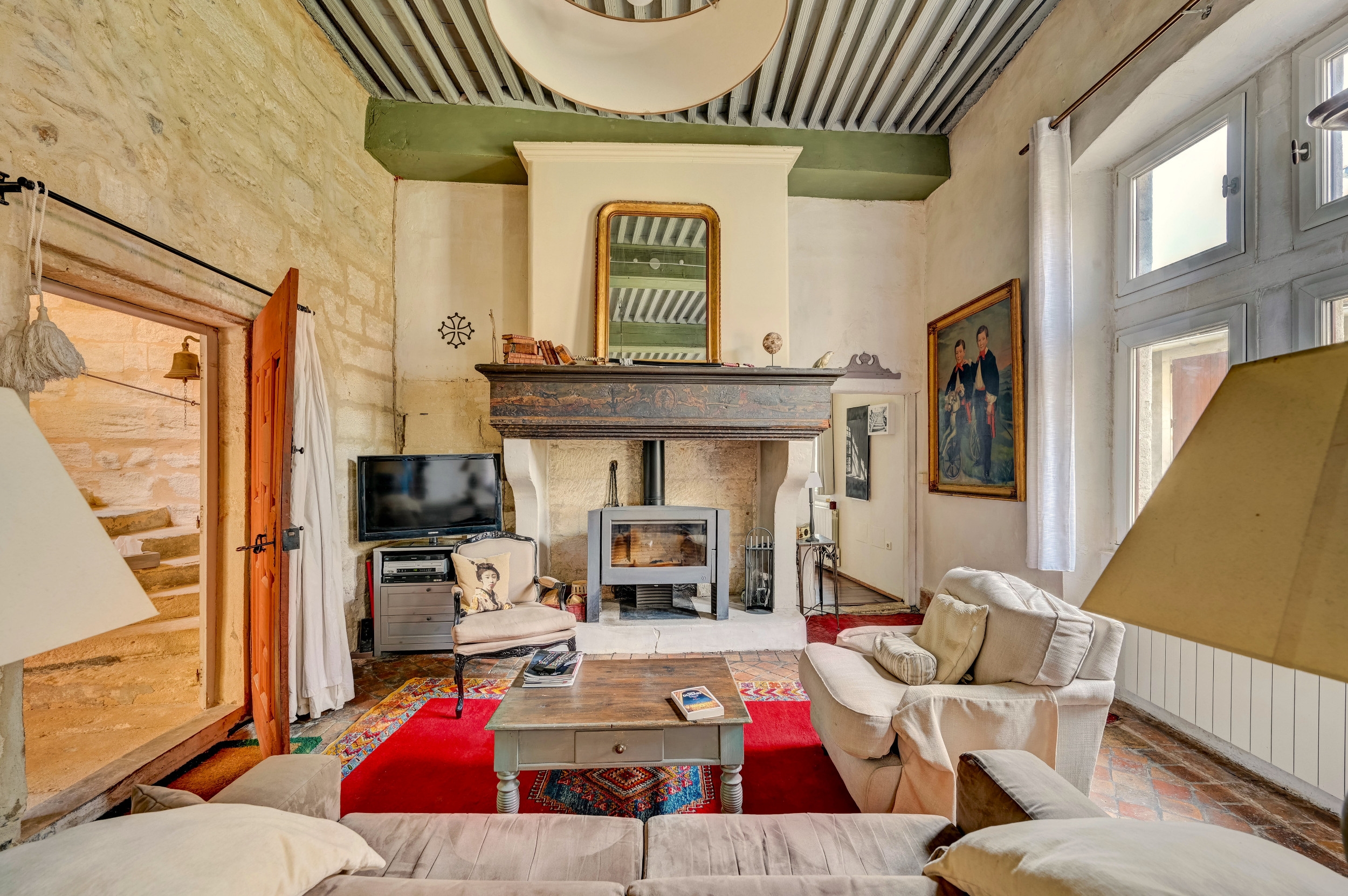  Located near Avignon, Arles and Saint Rémy de Provence, magnificent 15th centur… - 物件實景