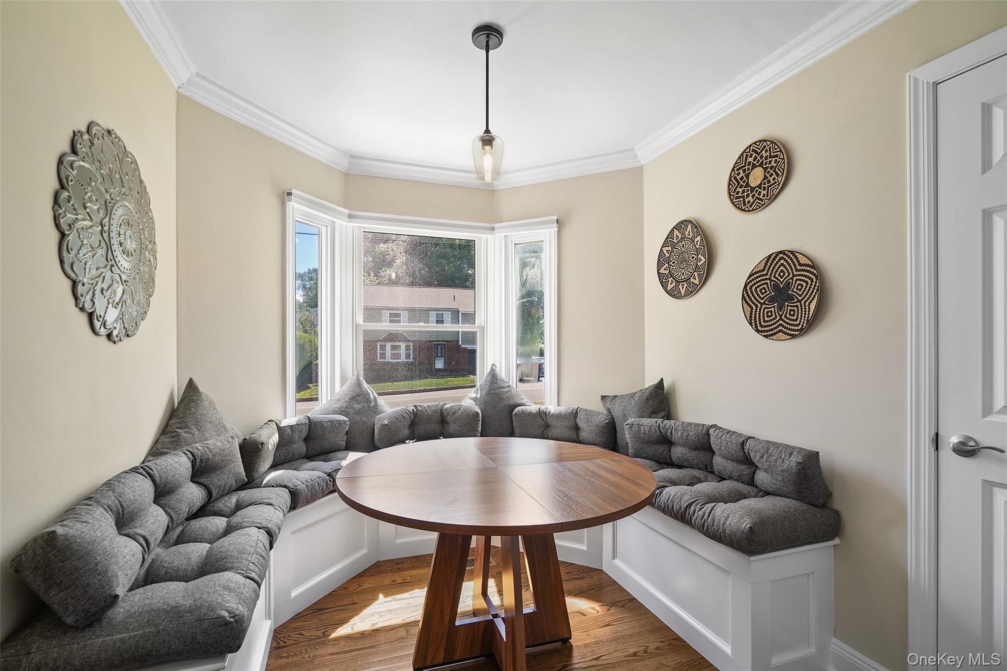 White Plains, New York, 10603, United States, 3 Bedrooms Bedrooms, ,3 BathroomsBathrooms,Residential,For Sale,1933056