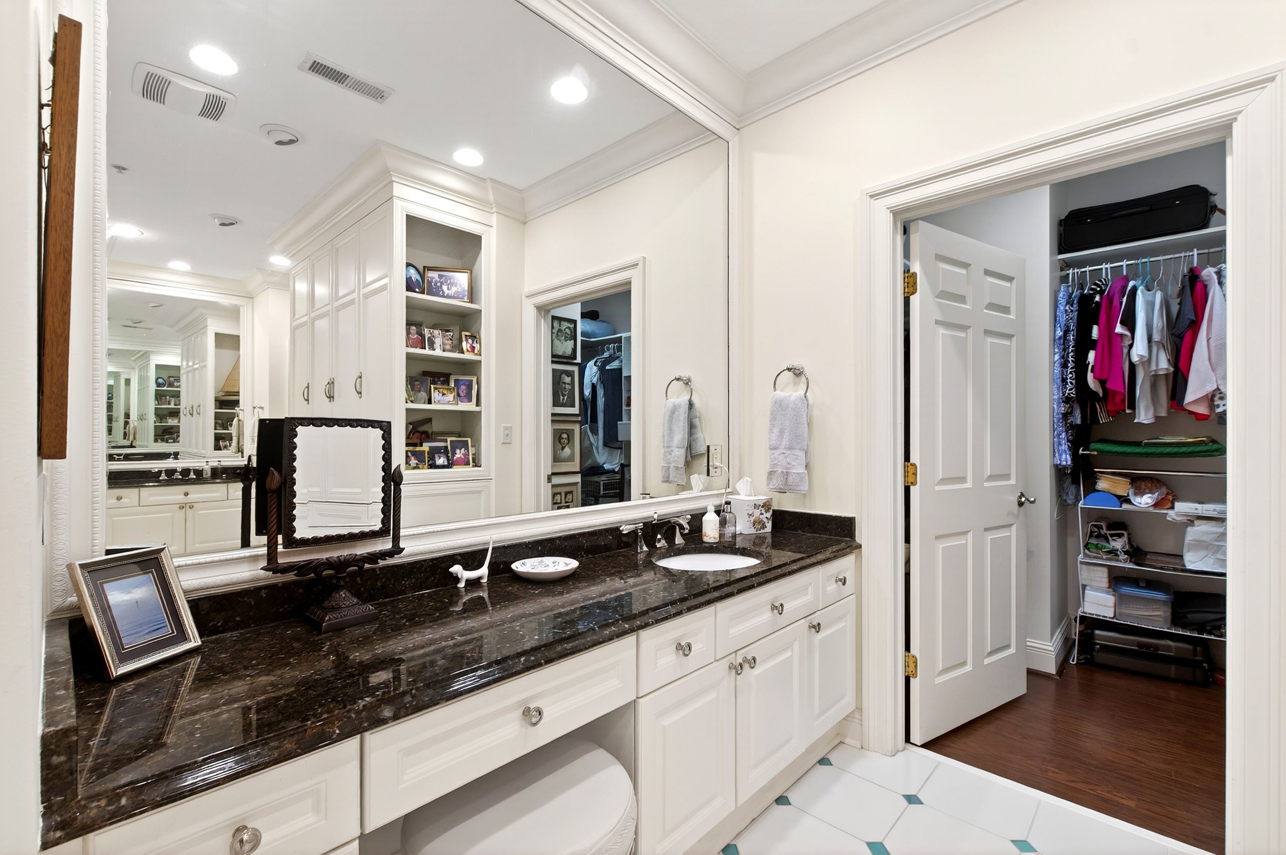  2801 Glenwood Gardens Lane, Raleigh, NC 27608 - 物件實景
