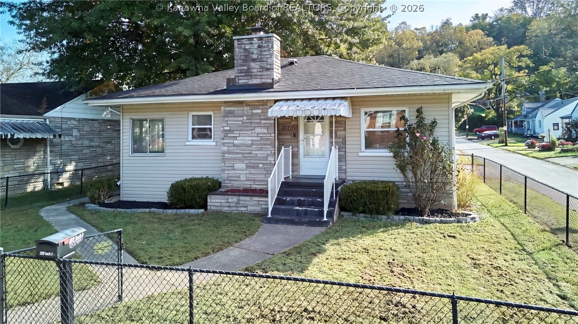 B St, Saint Albans, WV 25177 #1