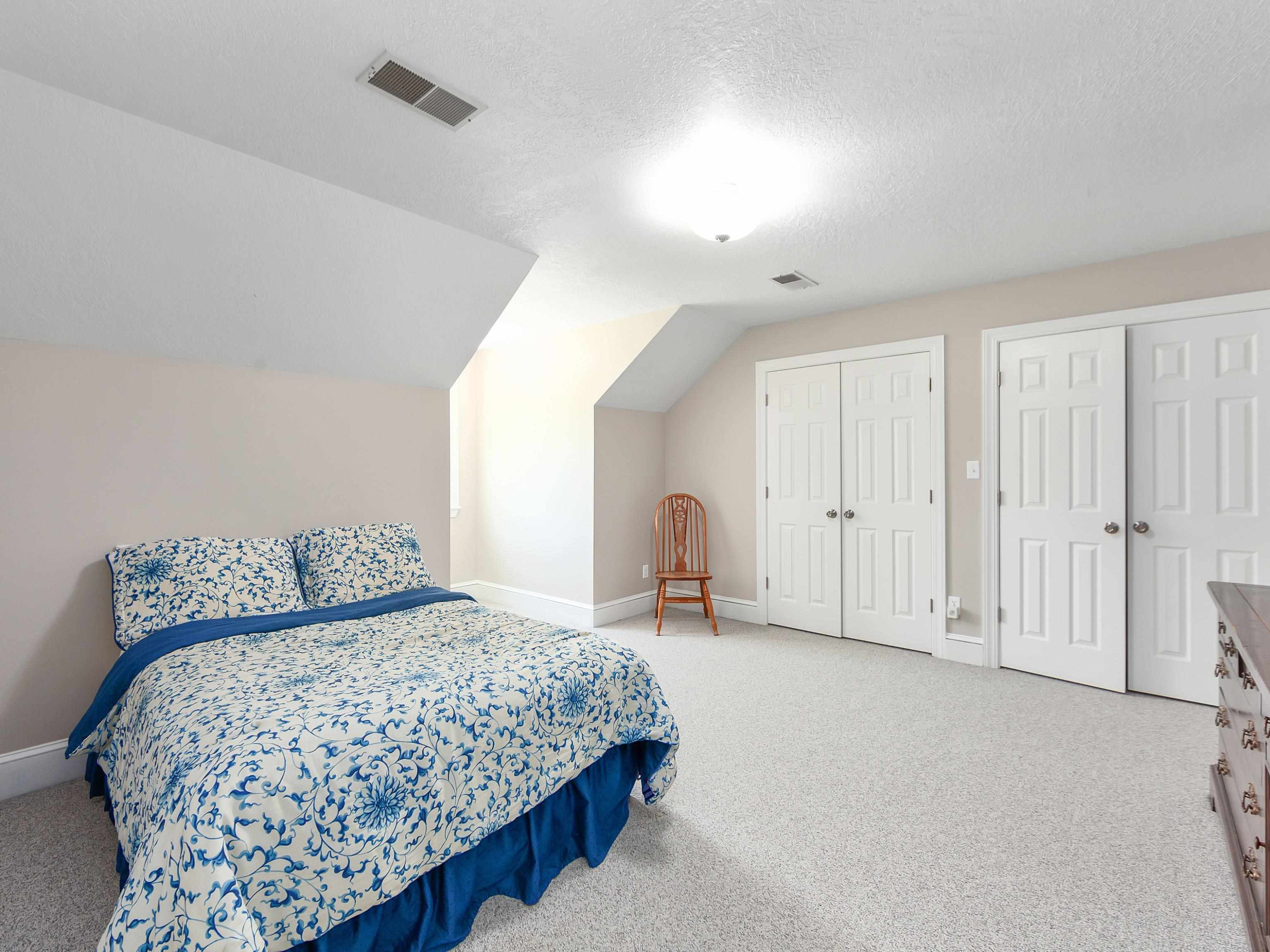 Medina, Tennessee, 38355, United States, 6 Bedrooms Bedrooms, ,4 BathroomsBathrooms,Residential,For Sale,1907793