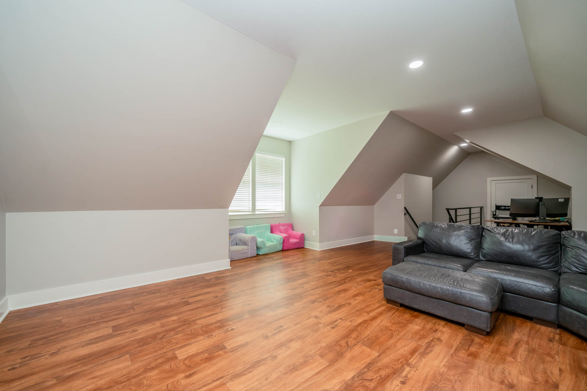 Jacksonville, Texas, 75766, United States, 4 Bedrooms Bedrooms, ,3 BathroomsBathrooms,Residential,For Sale,1978042