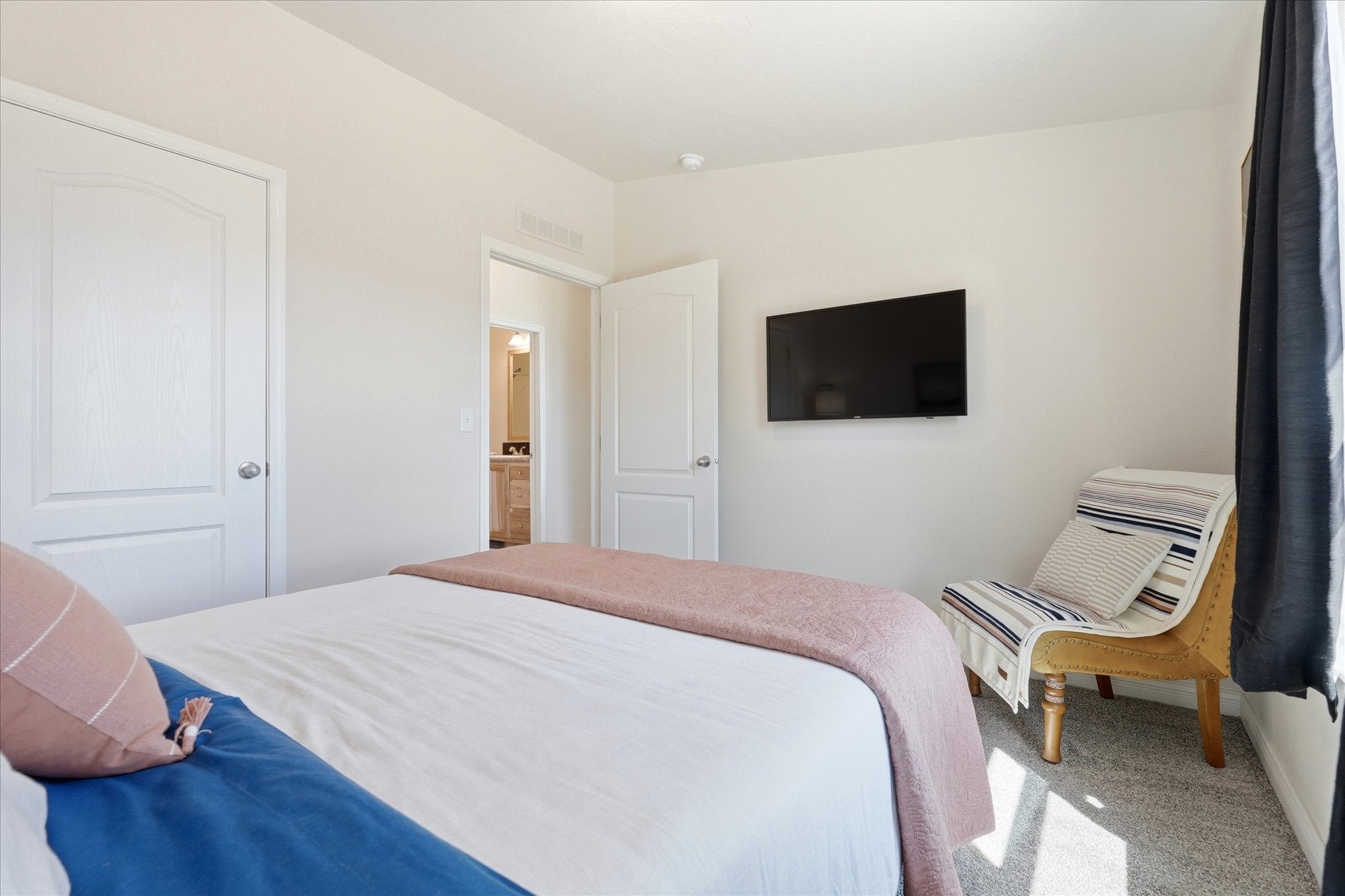 Superior, Montana, 59872, United States, 3 Bedrooms Bedrooms, ,2 BathroomsBathrooms,Residential,For Sale,2035399