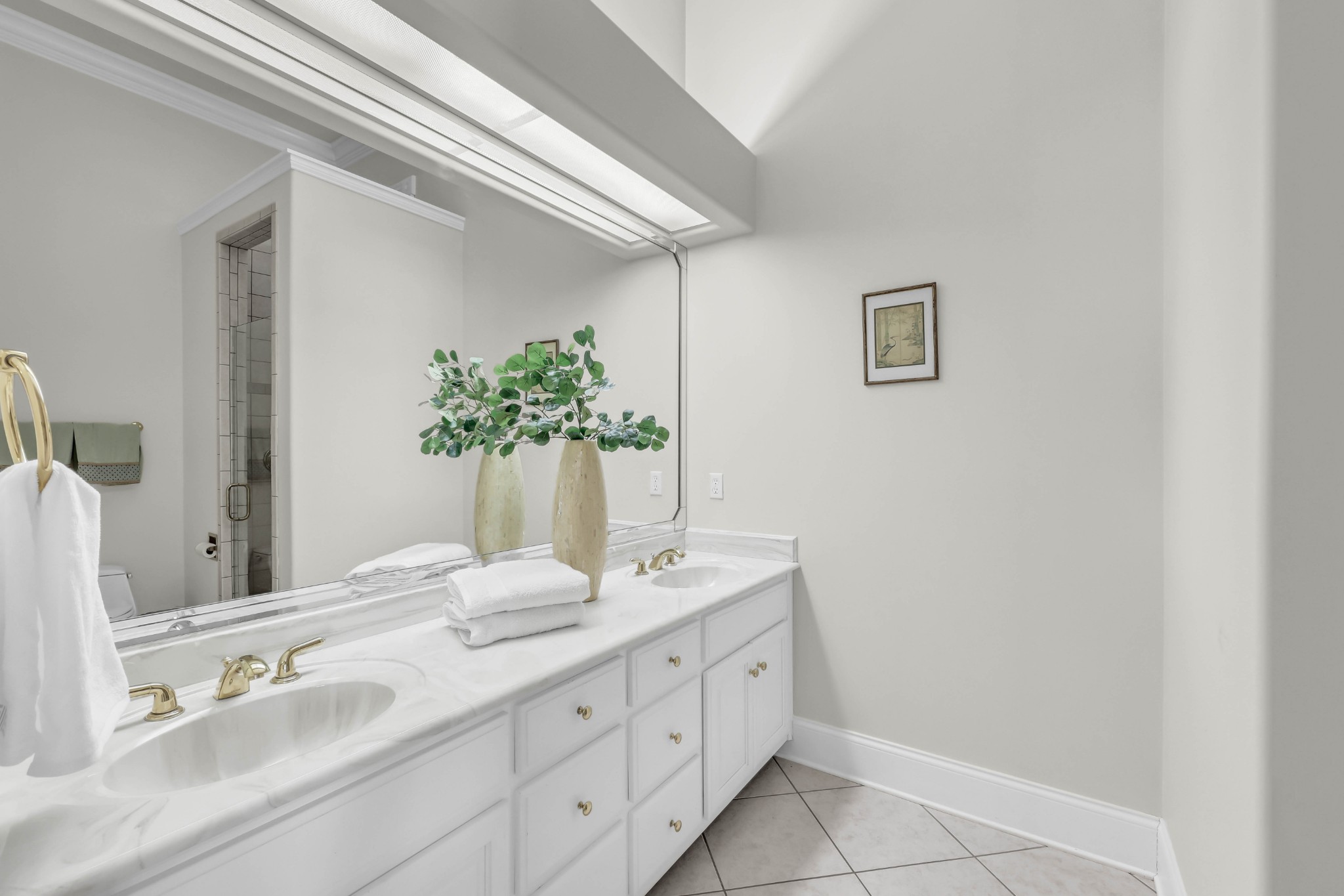 Clarksville, Tennessee, 37043, United States, 4 Bedrooms Bedrooms, ,4 BathroomsBathrooms,Residential,For Sale,1980790