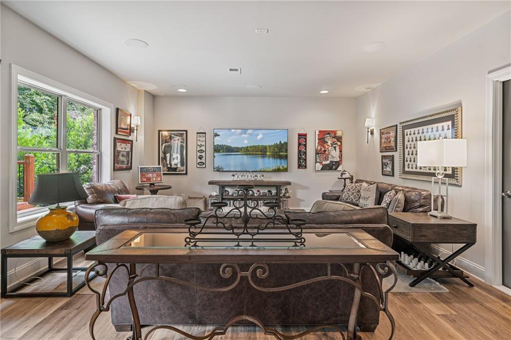 Alpharetta, Georgia, 30022, United States, 6 Bedrooms Bedrooms, ,6 BathroomsBathrooms,Residential,For Sale,1900569