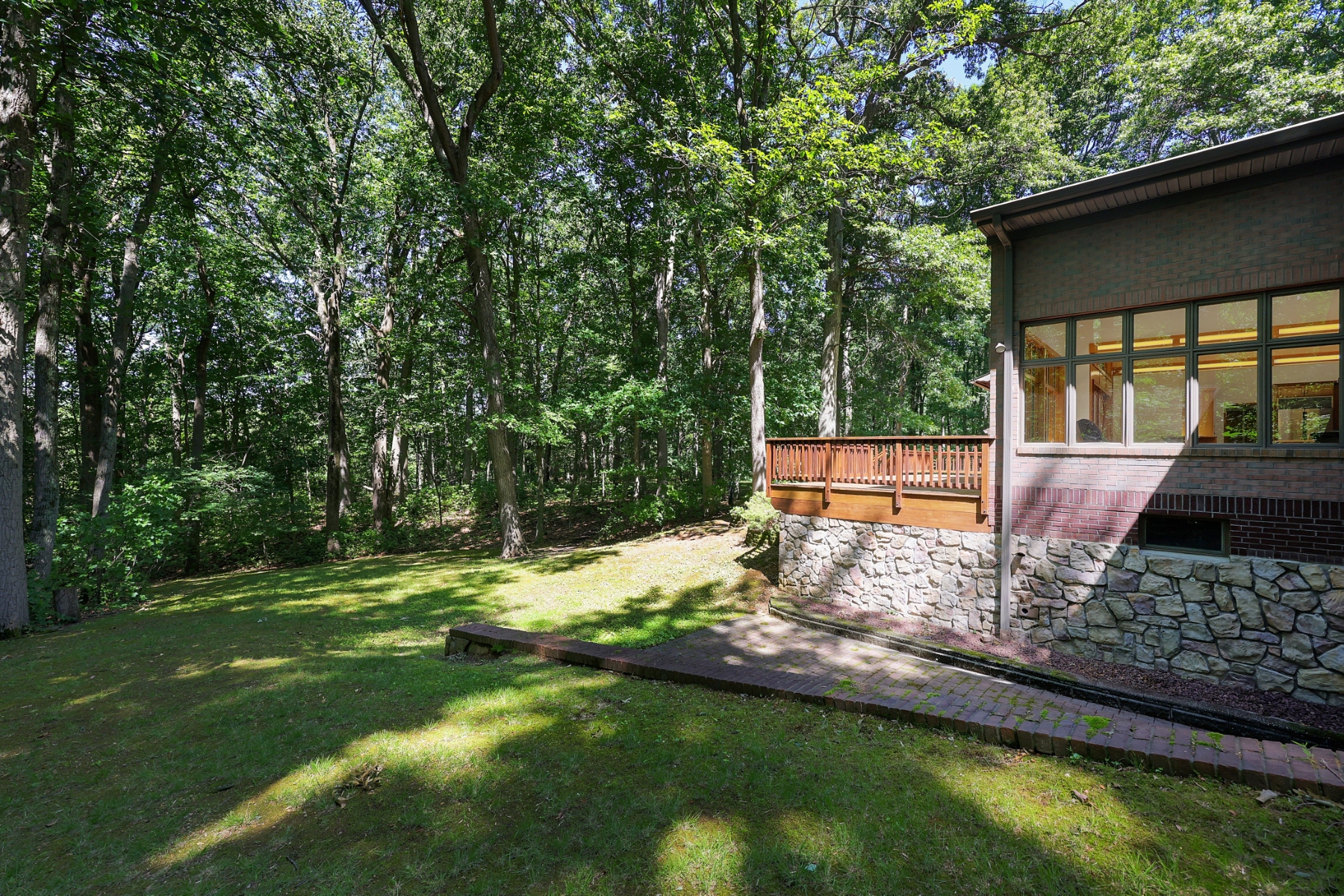  Custom Home Offers Space Versatility and Refined Comfort - 物件實景