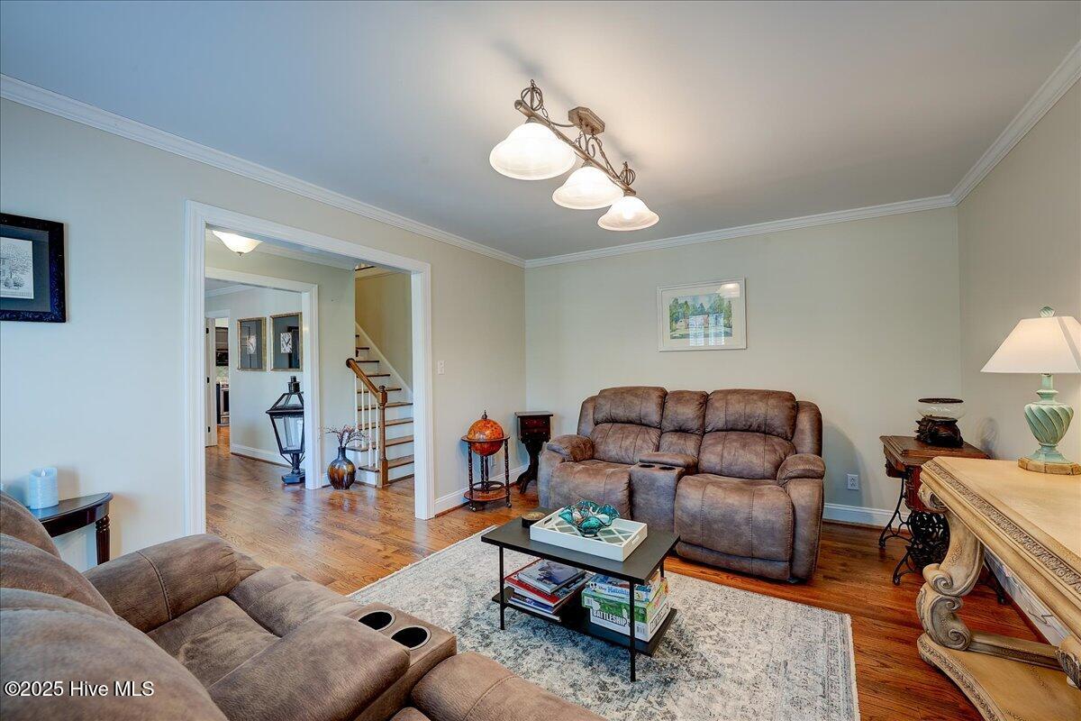 Trent Woods, North Carolina, 28562, United States, 4 Bedrooms Bedrooms, ,3 BathroomsBathrooms,Residential,For Sale,1997785