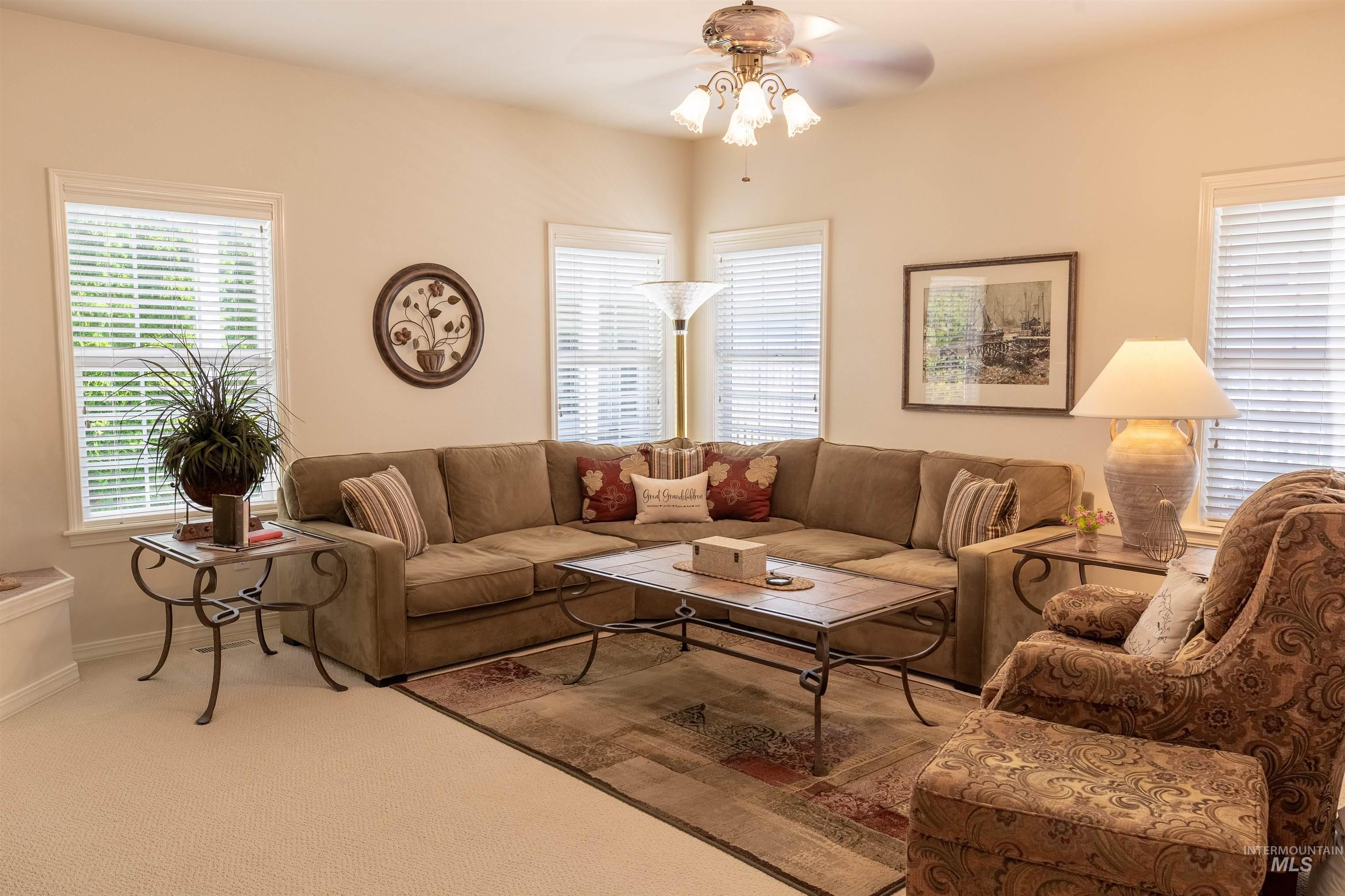Meridian, Idaho, 83646, United States, 2 Bedrooms Bedrooms, ,Residential,For Sale,1889907