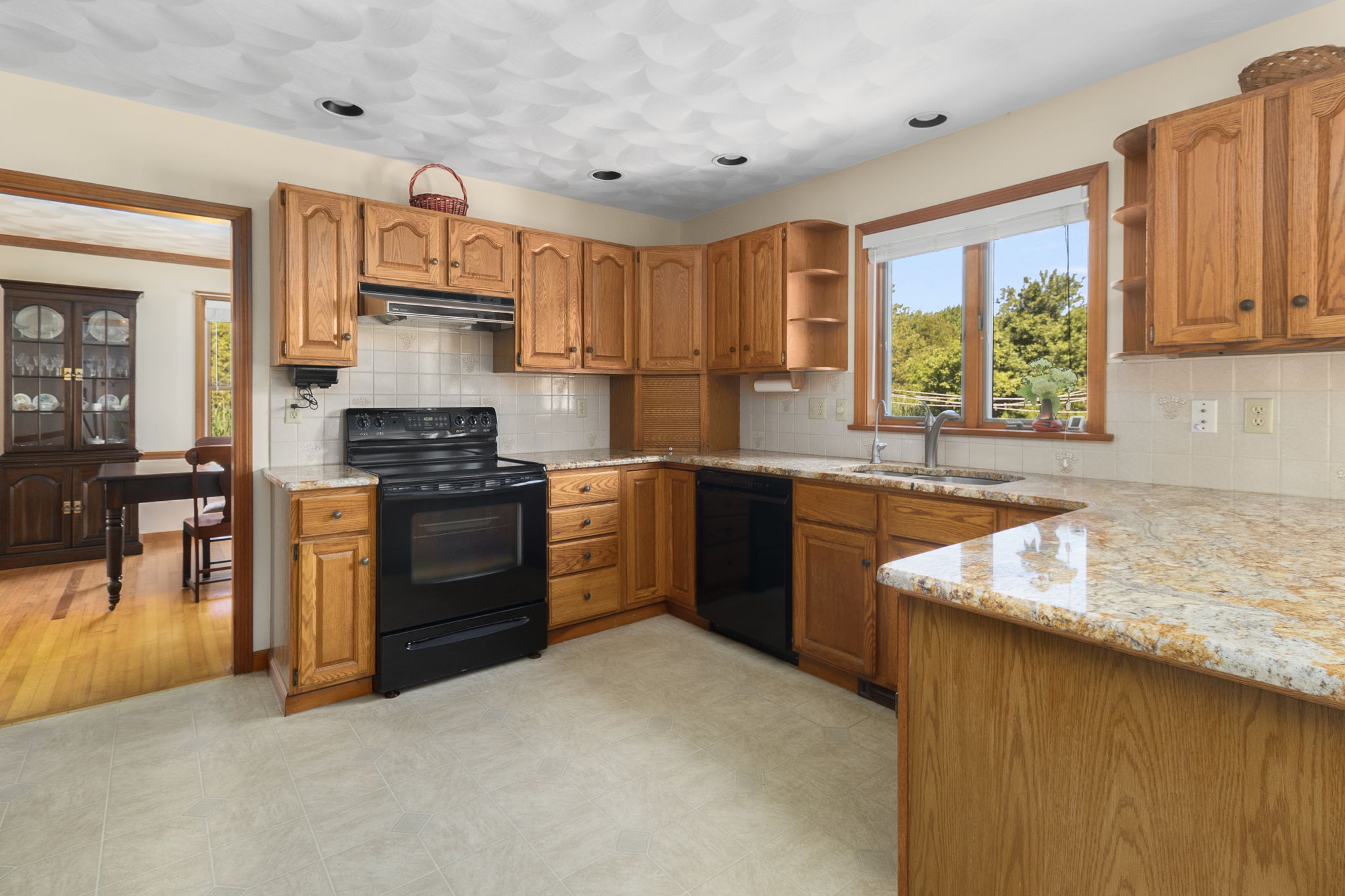  227 Prospect Avenue, Middletown, RI 02842 - 物件實景