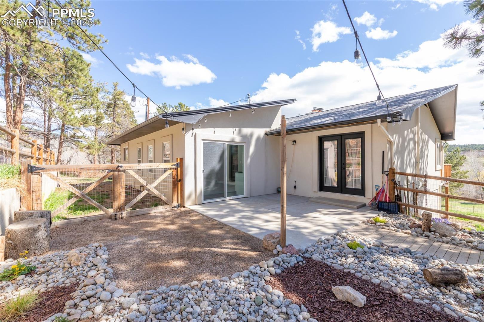 Monument, Colorado, 80132, United States, 4 Bedrooms Bedrooms, ,3 BathroomsBathrooms,Residential,For Sale,1930113