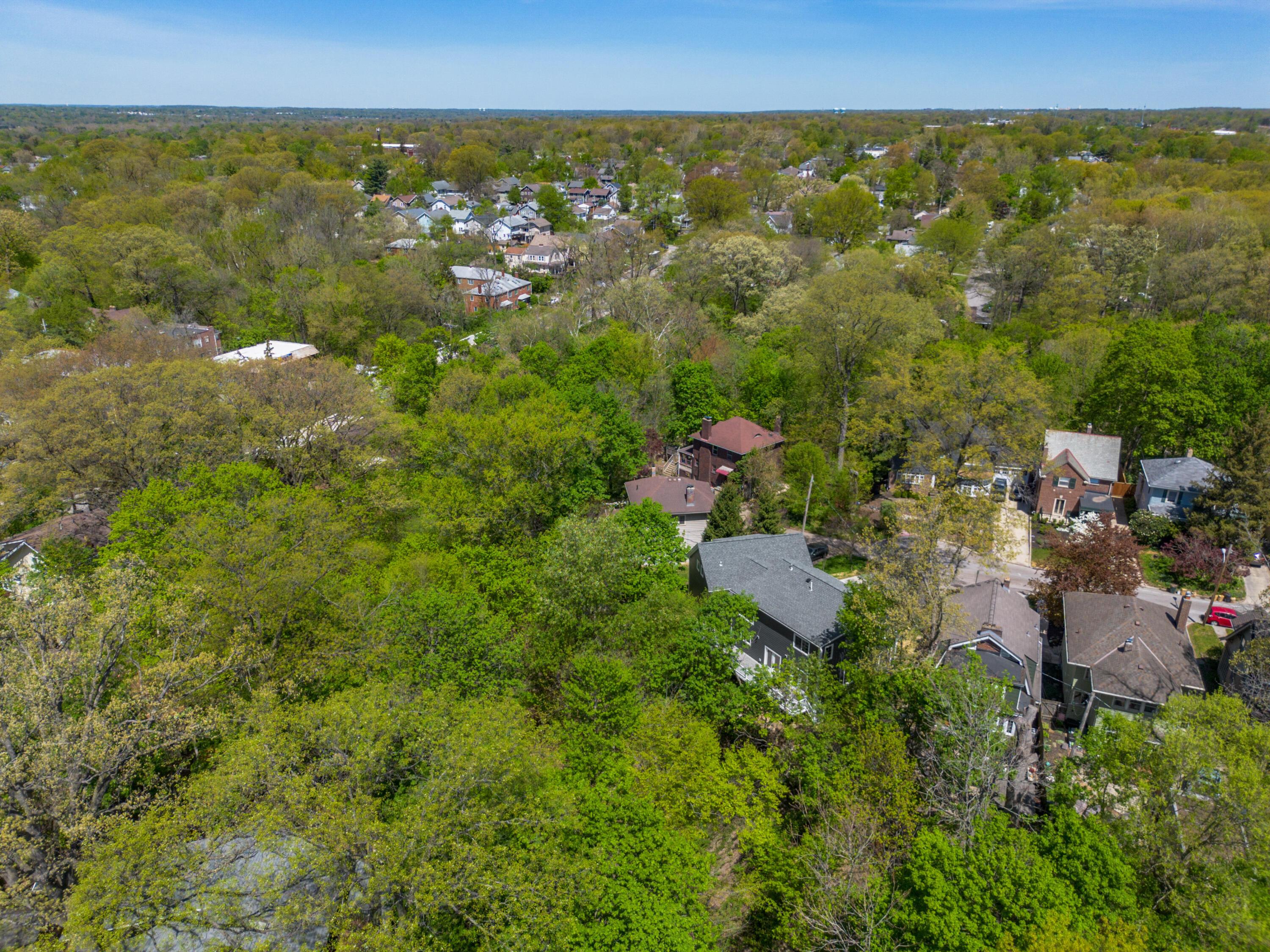 Columbus, Ohio, 43202, United States, 5 Bedrooms Bedrooms, ,4 BathroomsBathrooms,Residential,For Sale,1988321