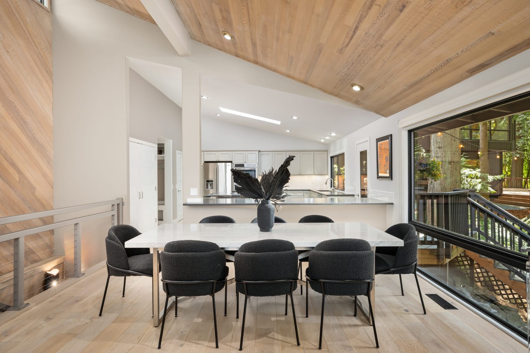  5833 SW LANE CT Portland, OR 97221 - 物件實景