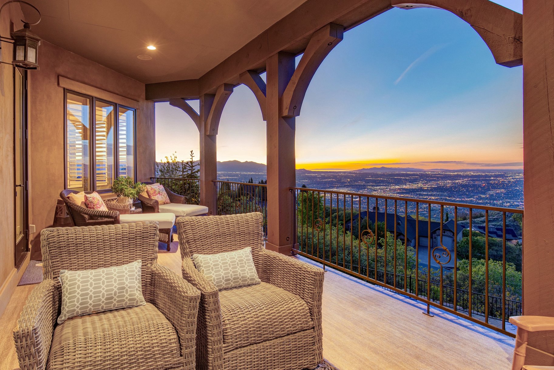  Panoramic Views, Sports Court & Luxury Living in SunCrest - 物件實景