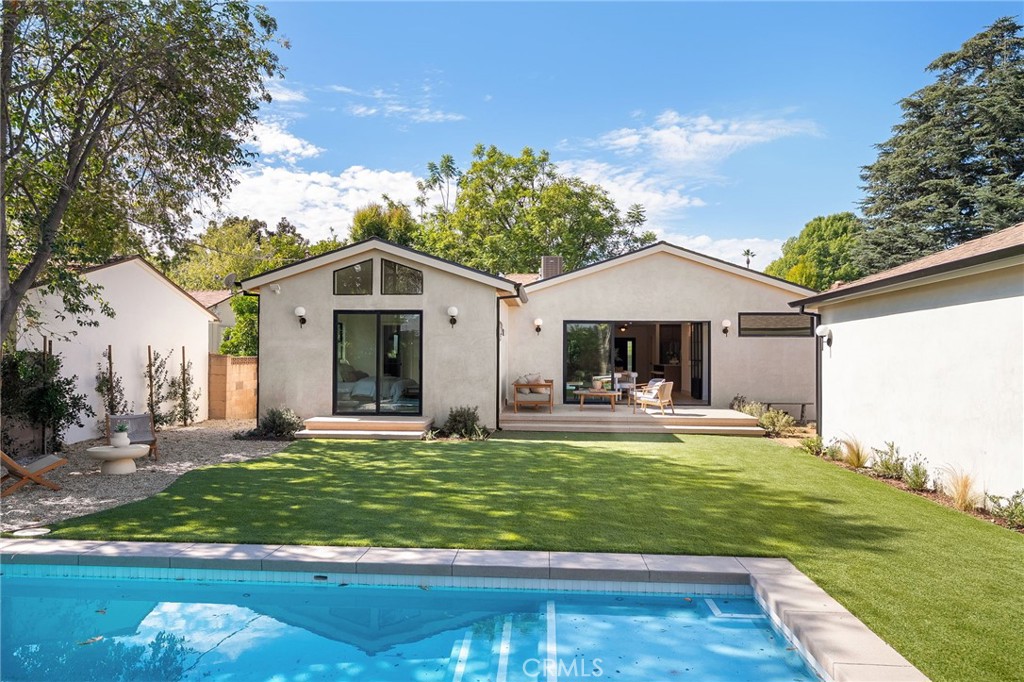 Valley Village, California, 91607, United States, 3 Bedrooms Bedrooms, ,3 BathroomsBathrooms,Residential,For Sale,2002294