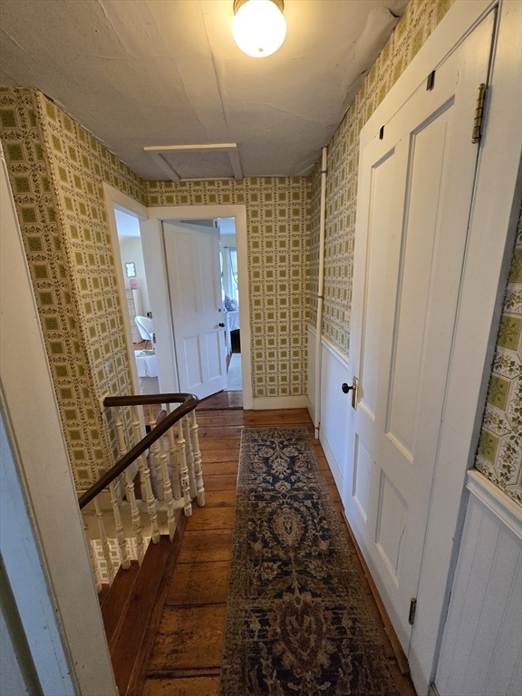 Amherst, Massachusetts, 01002, United States, 5 Bedrooms Bedrooms, ,2 BathroomsBathrooms,Residential,For Sale,1979386