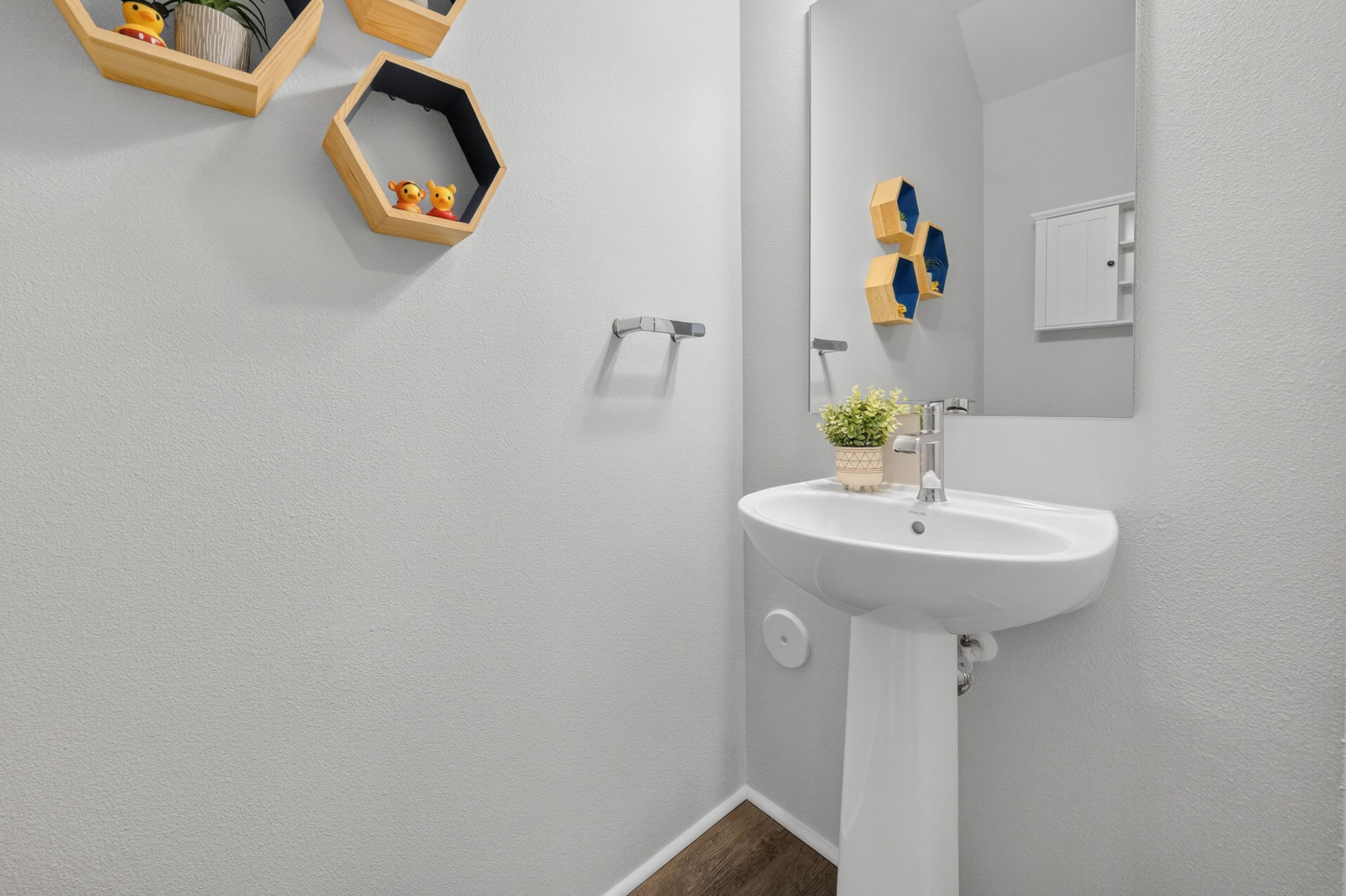 Ewa Beach, Hawaii, 96706, United States, 2 Bedrooms Bedrooms, ,3 BathroomsBathrooms,Residential,For Sale,2007892