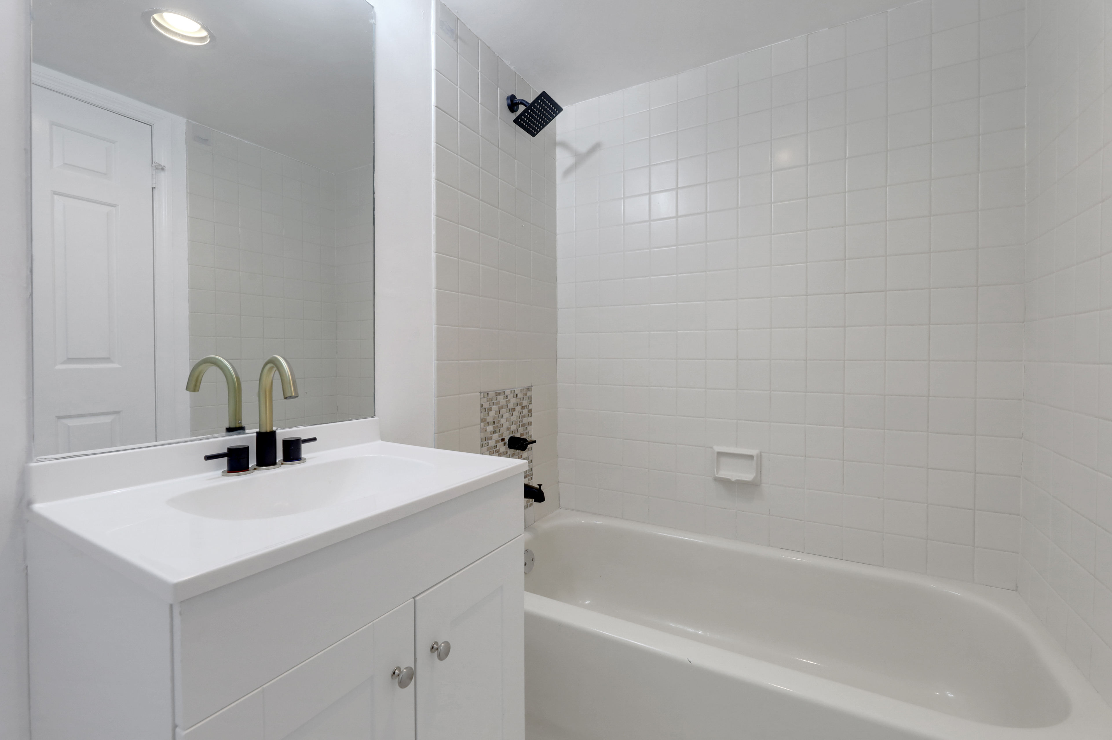  15 Crystal Lane, Paterson, NJ 07501 - 物件實景