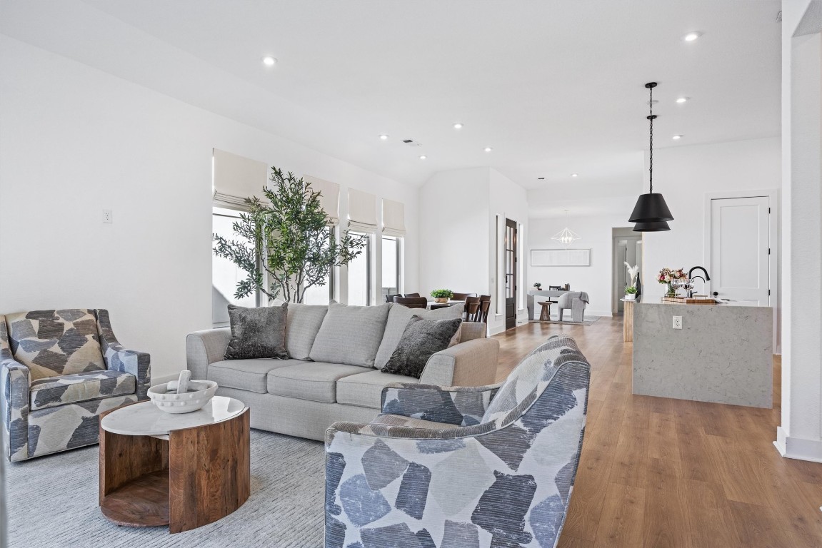 Georgetown, Texas, 78628, United States, 2 Bedrooms Bedrooms, ,3 BathroomsBathrooms,Residential,For Sale,1967490