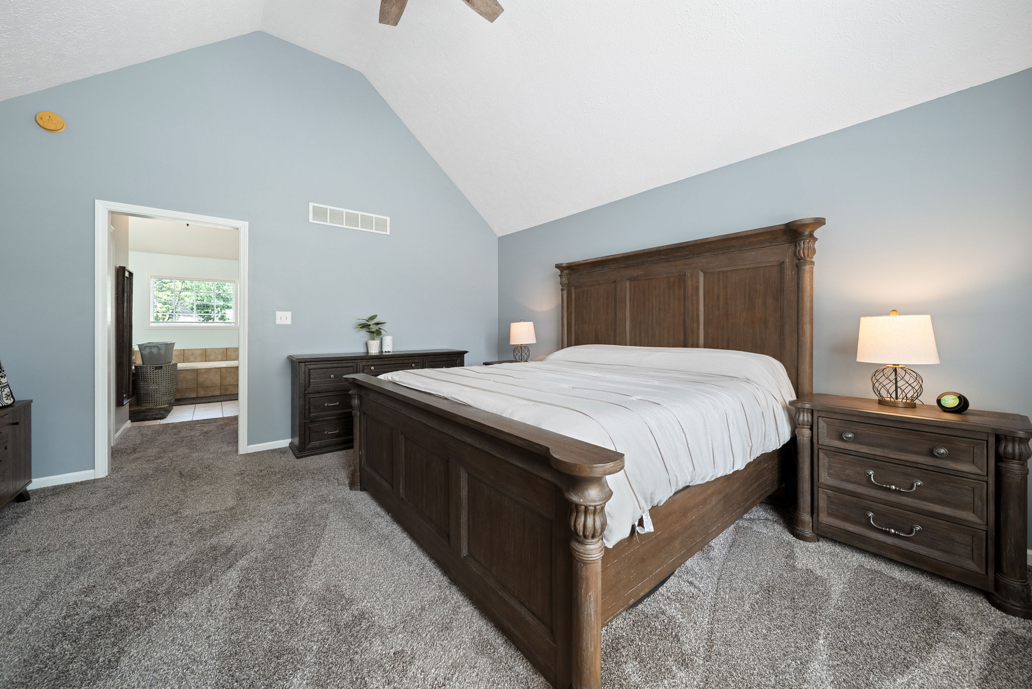 Terre Haute, Indiana, 47803, United States, 5 Bedrooms Bedrooms, ,4 BathroomsBathrooms,Residential,For Sale,1942533