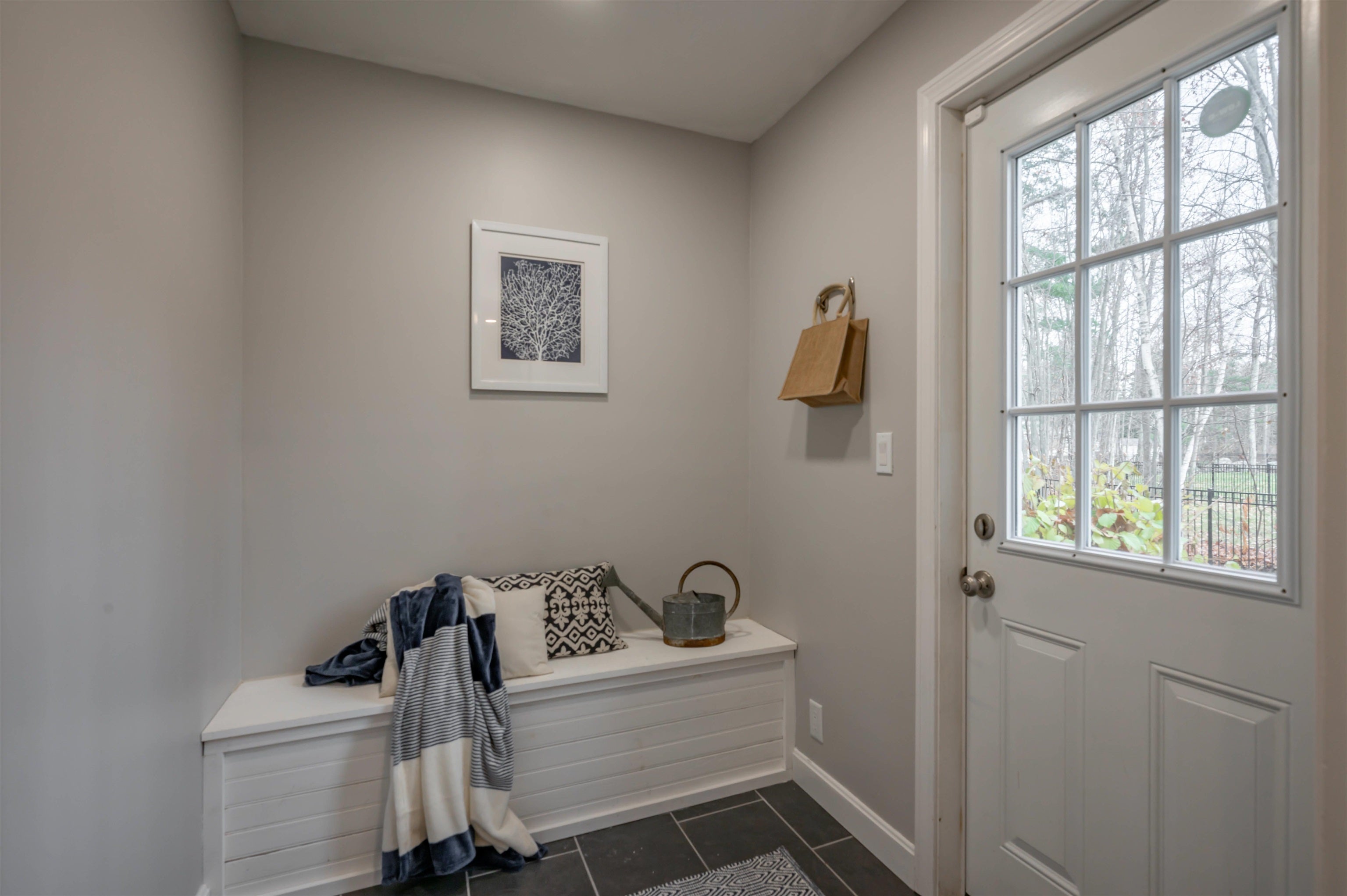 Hooksett, New Hampshire, 03106, United States, 3 Bedrooms Bedrooms, ,1 BathroomBathrooms,Residential,For Sale,2002155