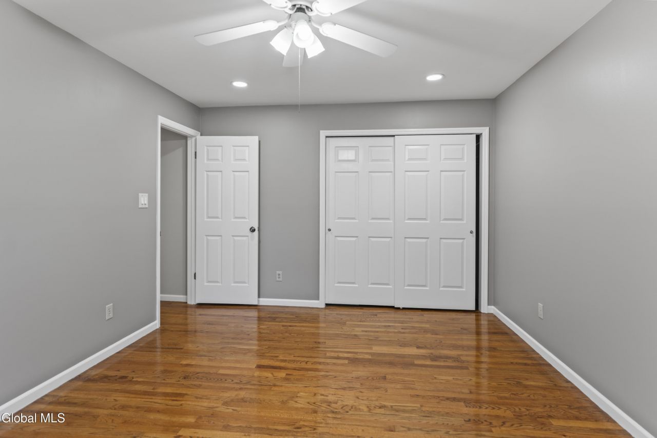Niskayuna, New York, 12309, United States, 6 Bedrooms Bedrooms, ,4 BathroomsBathrooms,Residential,For Sale,1906999