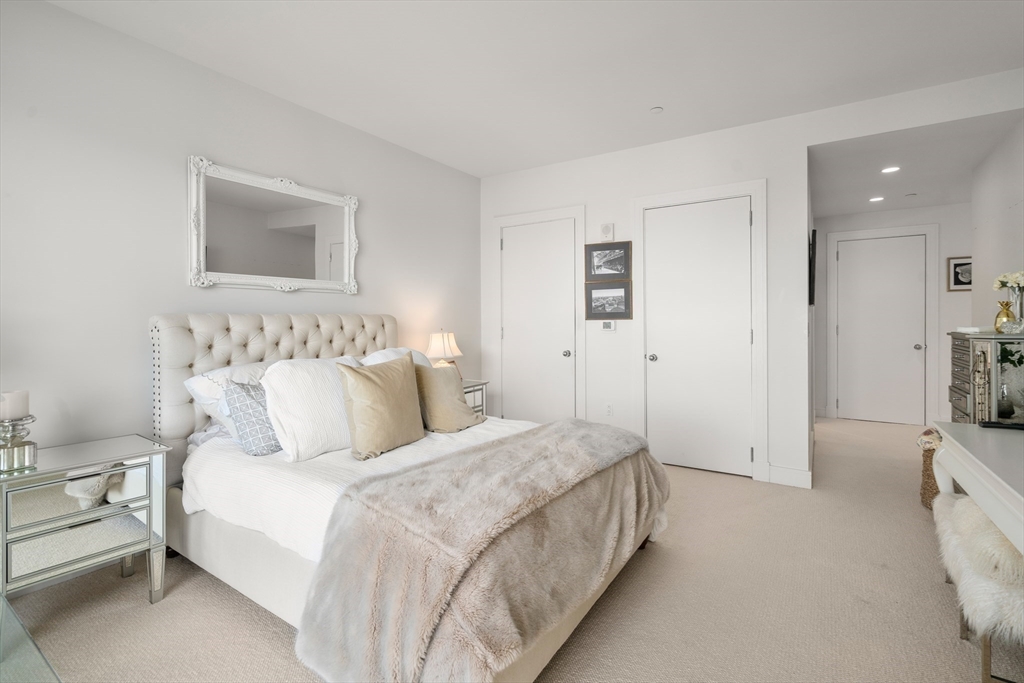 Boston, Massachusetts, 02110, United States, 2 Bedrooms Bedrooms, ,3 BathroomsBathrooms,Residential,For Sale,1868847