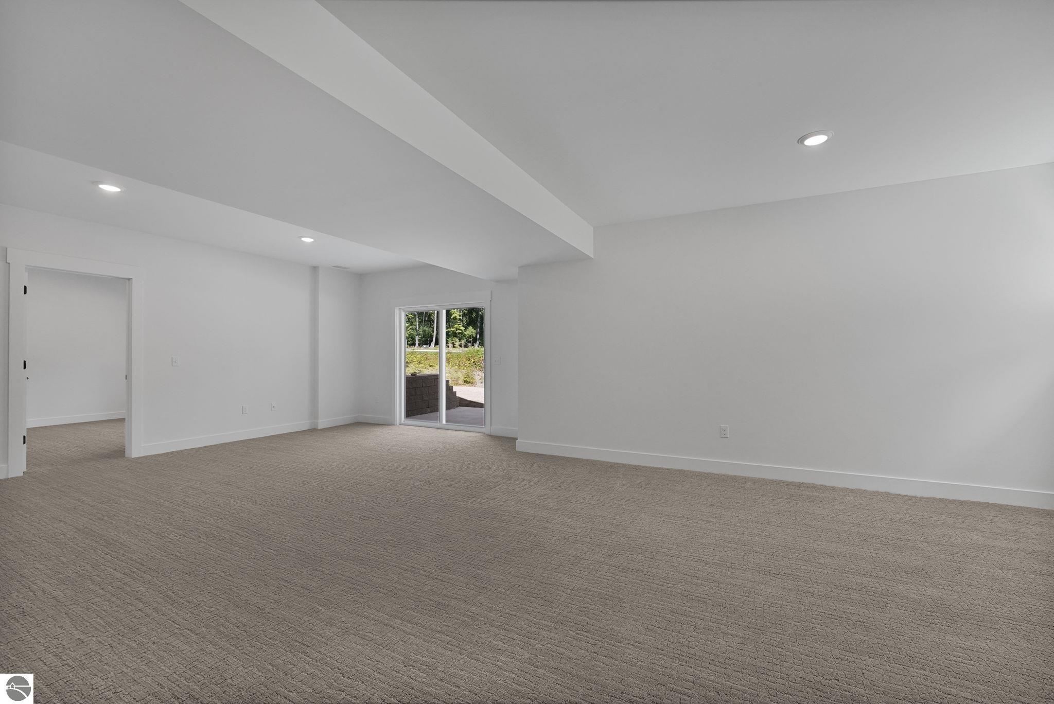 Traverse City, Michigan, 49684, United States, 3 Bedrooms Bedrooms, ,2 BathroomsBathrooms,Residential,For Sale,1975687