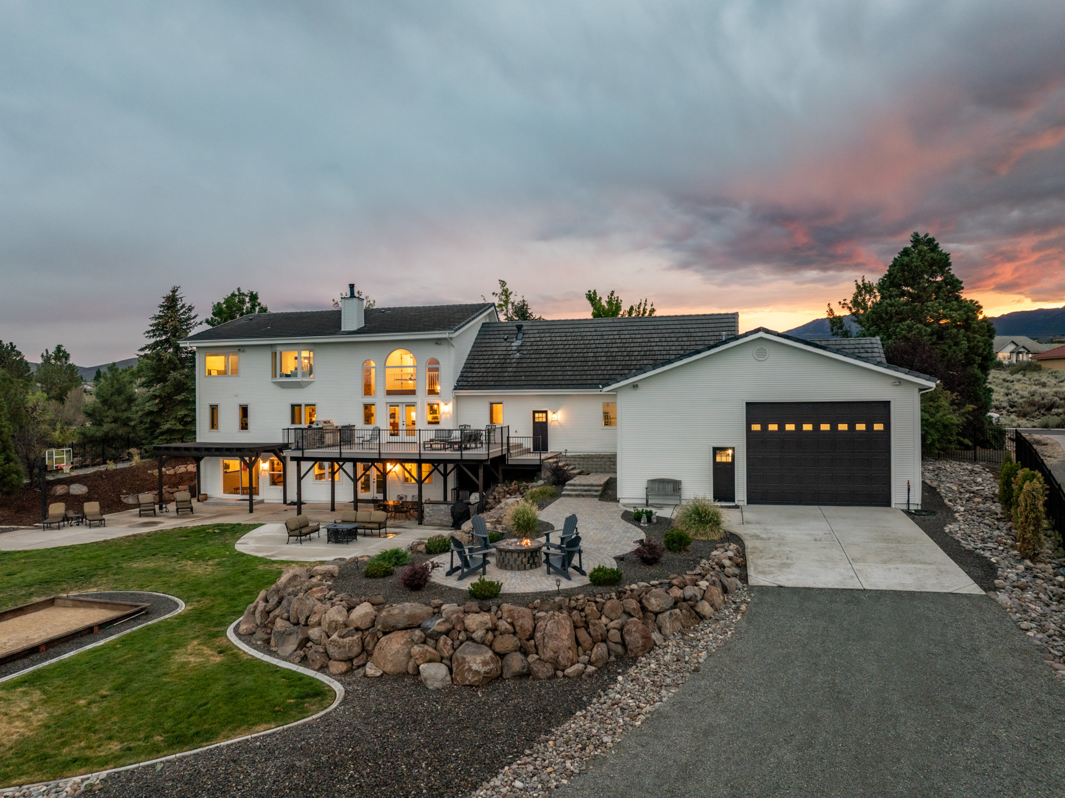  Expansive South West Luxury Ranch Style Estate with RV Garage & In-Law Quarters - 物件實景