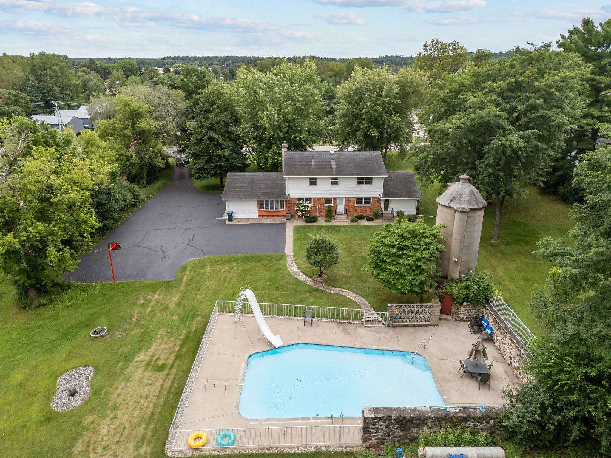 WAUTOMA, Wisconsin, 54982, United States, 4 Bedrooms Bedrooms, ,3 BathroomsBathrooms,Residential,For Sale,1955228