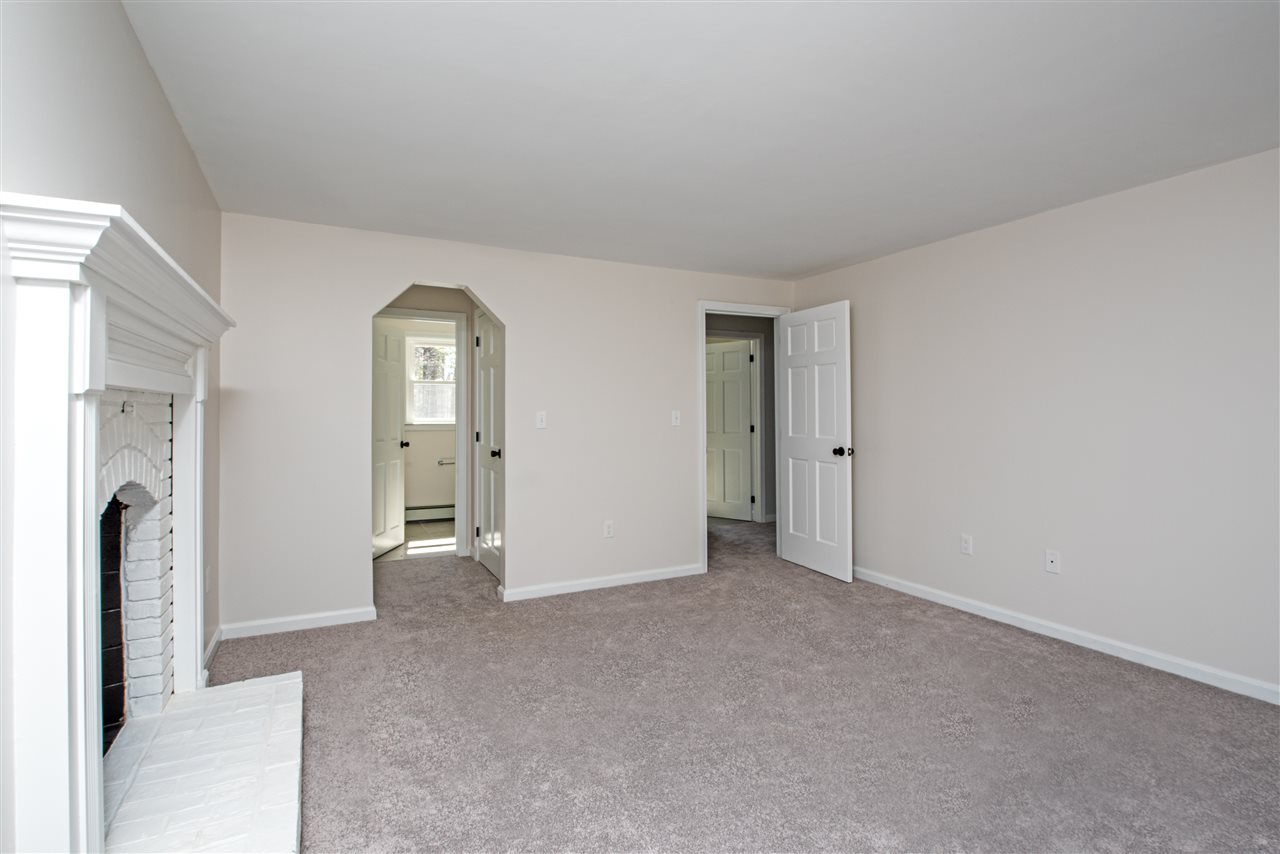 Hampstead, New Hampshire, 03841, United States, 4 Bedrooms Bedrooms, ,2 BathroomsBathrooms,Residential,For Sale,1861952