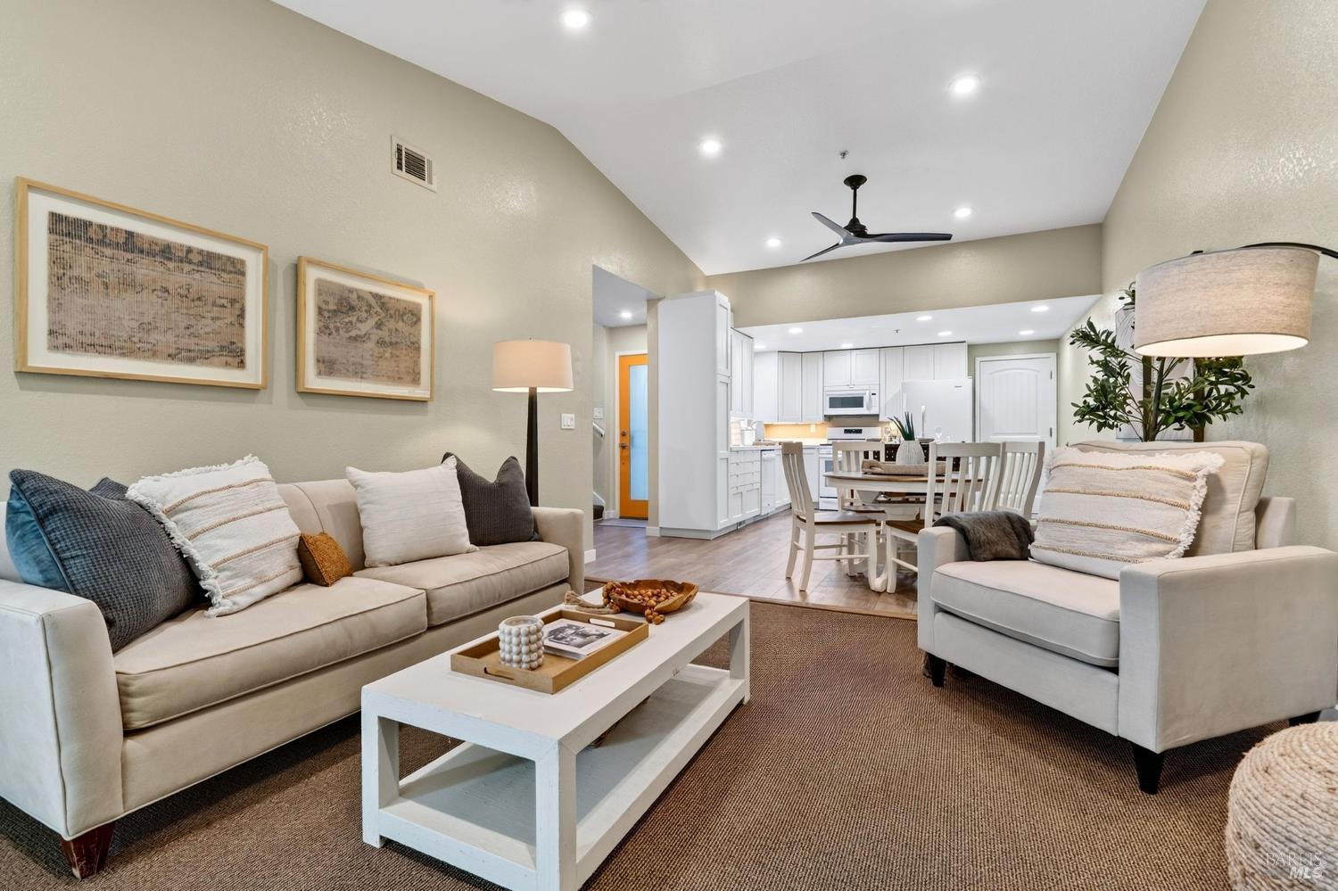 Blossom Ct, Napa, CA 94558