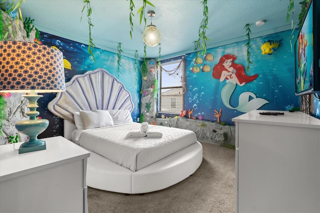 Davenport, Florida, 33896, United States, 8 Bedrooms Bedrooms, ,5 BathroomsBathrooms,Residential,For Sale,1896133