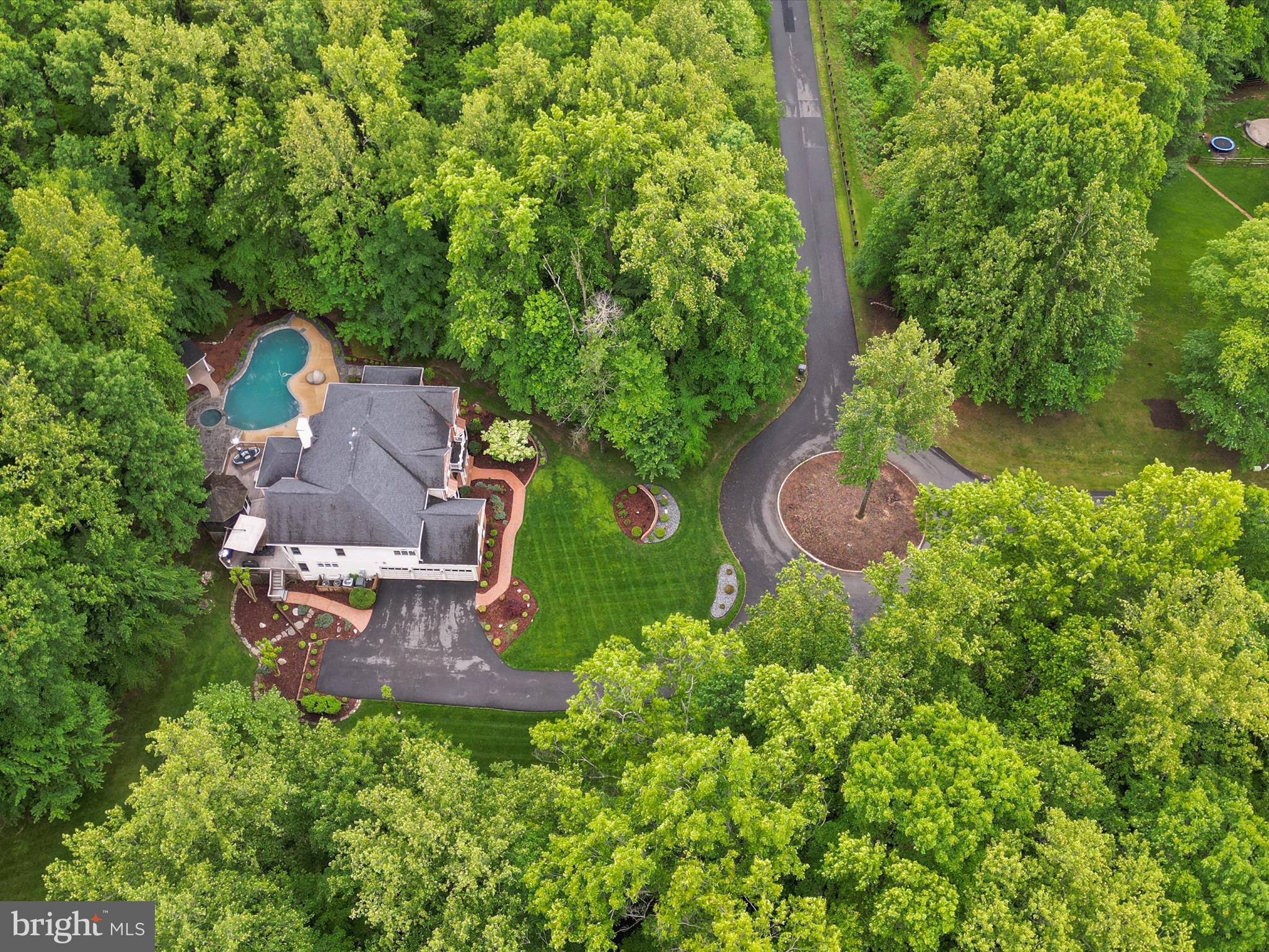 Fairfax Station, Virginia, 22039, United States, 5 Bedrooms Bedrooms, ,6 BathroomsBathrooms,Residential,For Sale,1810572