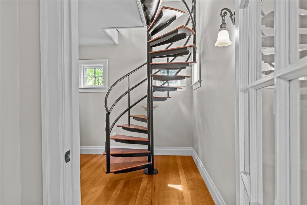 Stowe, Vermont, 05672, United States, 4 Bedrooms Bedrooms, ,6 BathroomsBathrooms,Residential,For Sale,1840116