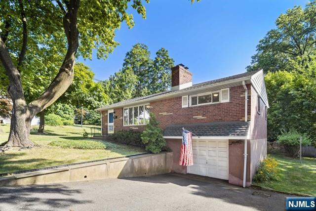 Clifton, New Jersey, 07013, United States, 3 Bedrooms Bedrooms, ,1 BathroomBathrooms,Residential,For Sale,1927701