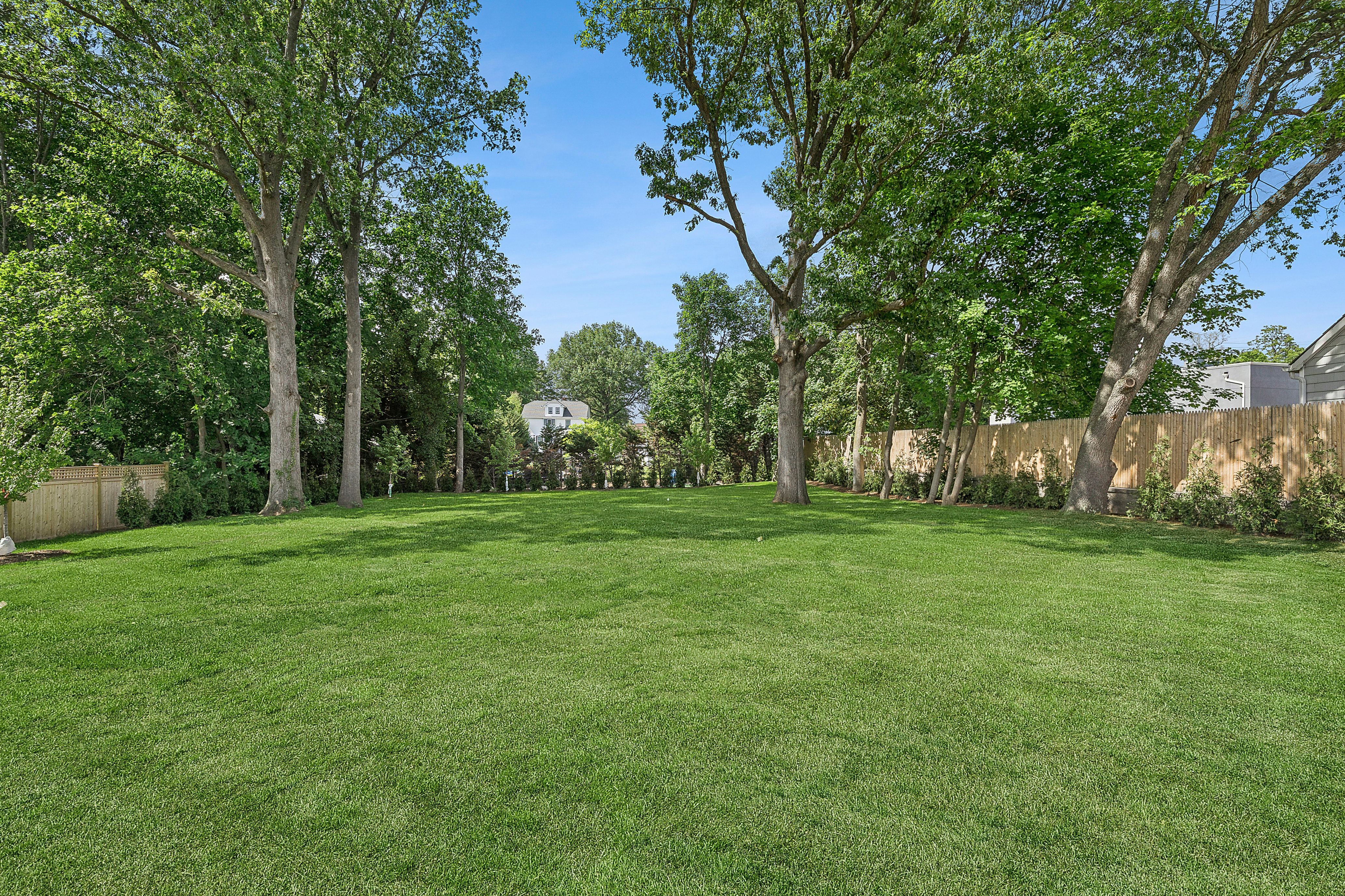  8 Club Road, Sea Cliff, NY 11579 - 物件實景