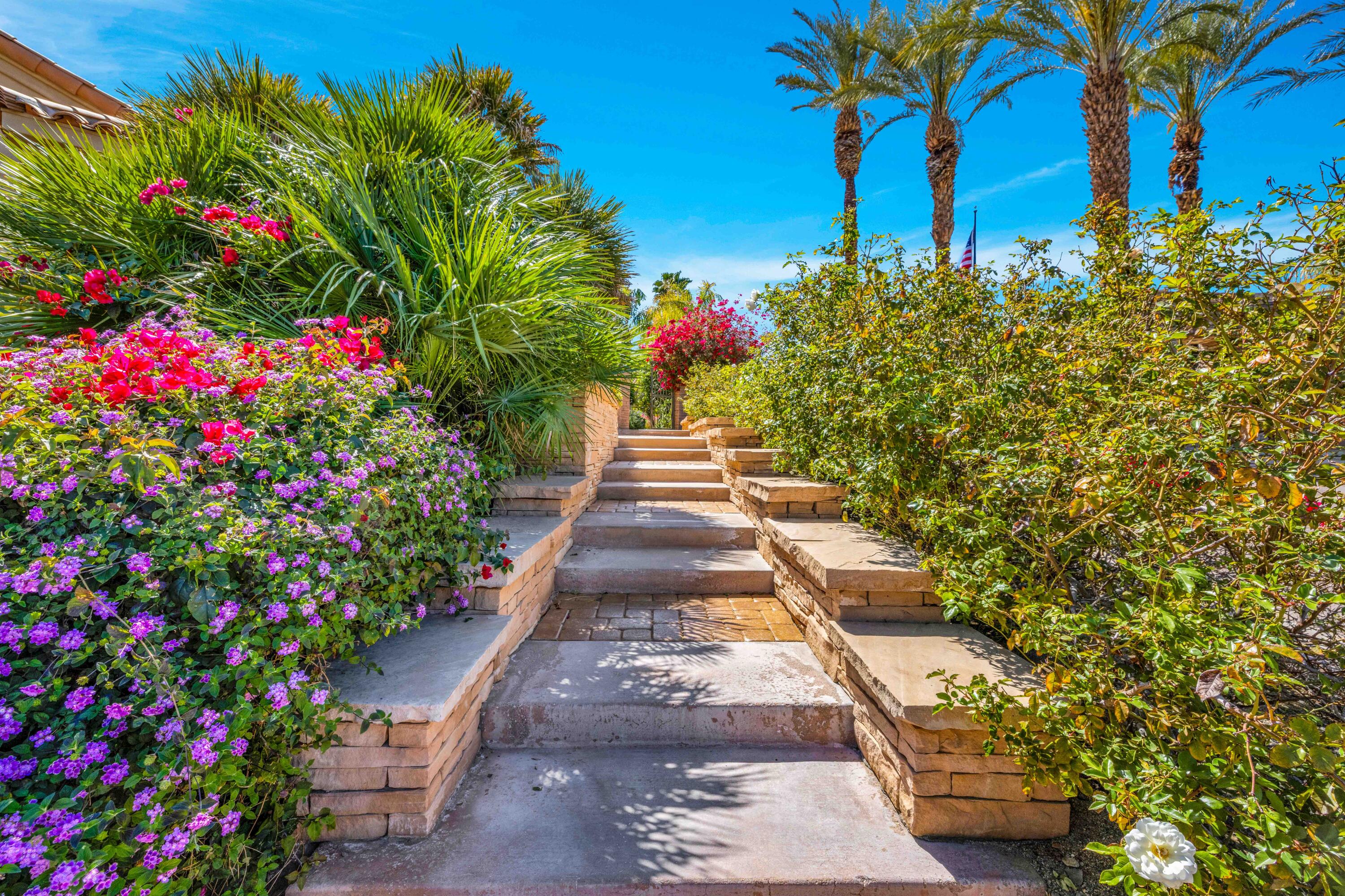 Palm Desert, California, 92260, United States, 3 Bedrooms Bedrooms, ,4 BathroomsBathrooms,Residential,For Sale,1986213