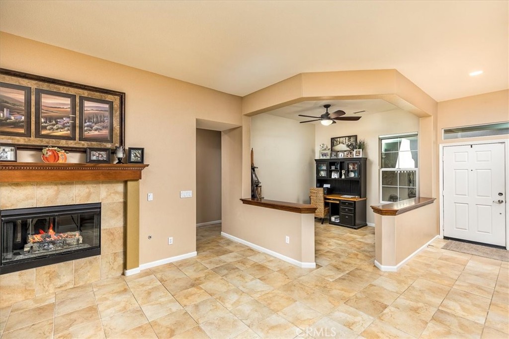 Corona, California, 92883, United States, 2 Bedrooms Bedrooms, ,2 BathroomsBathrooms,Residential,For Sale,2007752