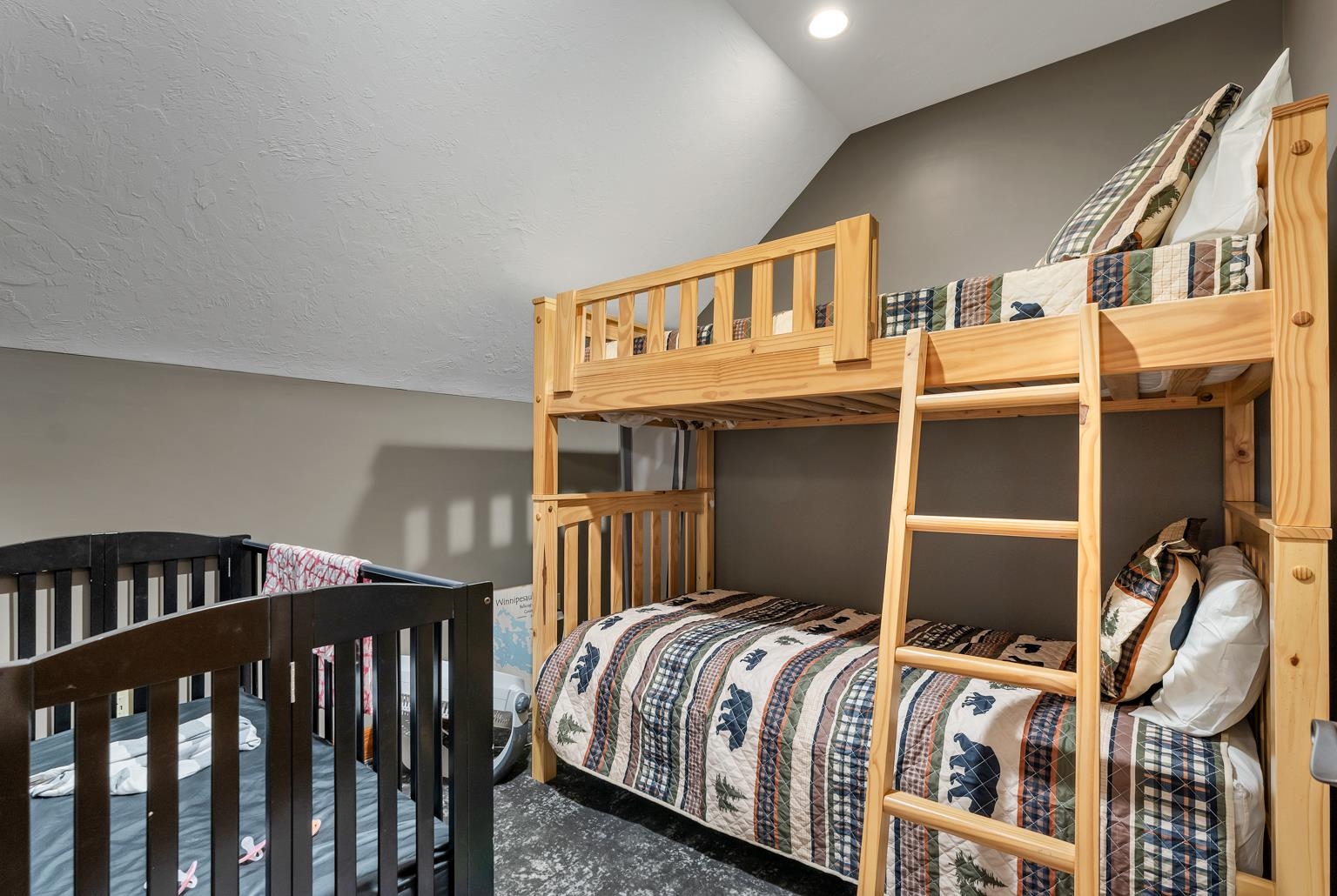 Meredith, New Hampshire, 03253, United States, 7 Bedrooms Bedrooms, ,7 BathroomsBathrooms,Residential,For Sale,1828191