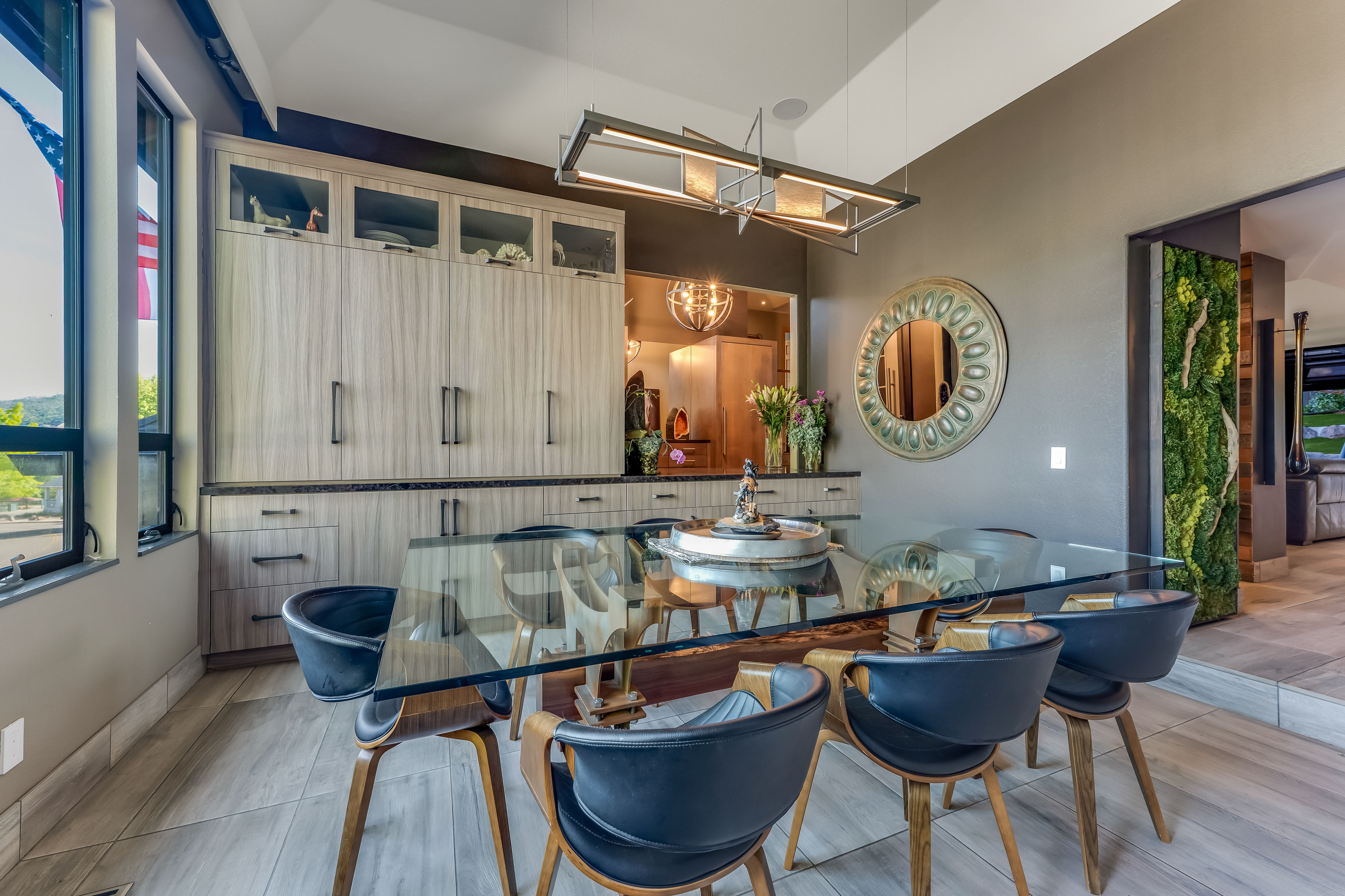  1515 San Ramon Way, Santa Rosa, CA 95409 - 物件實景
