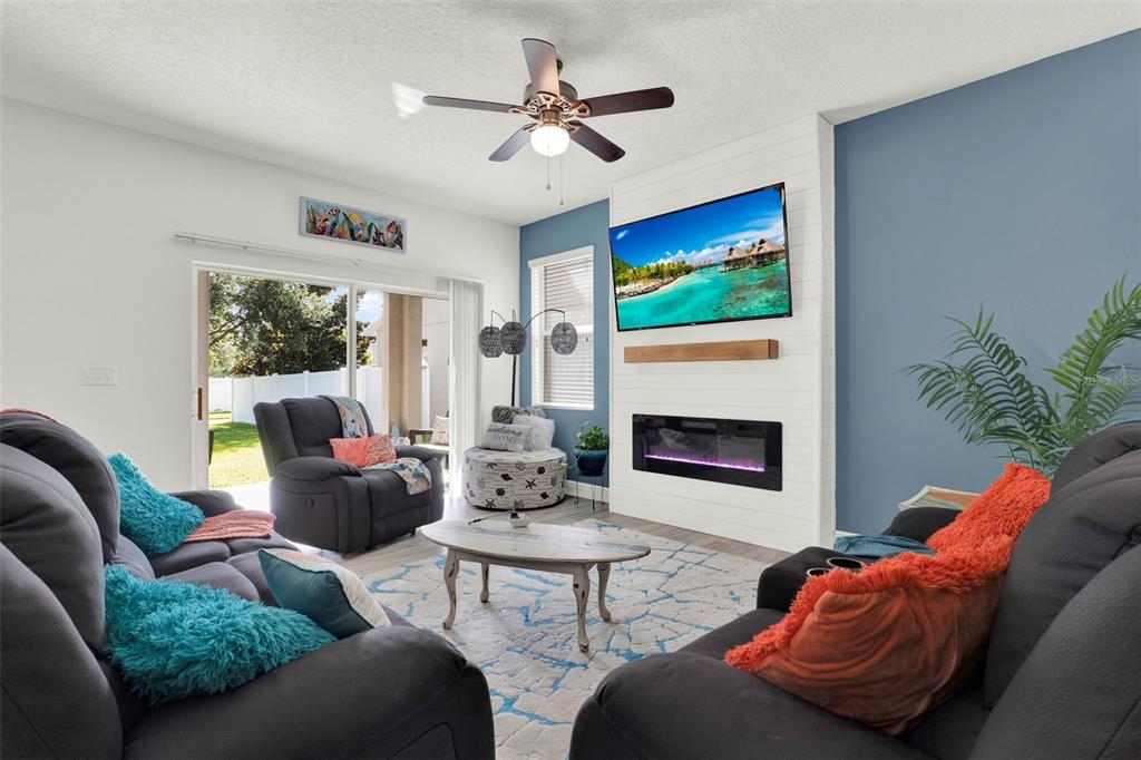 Winter Garden, Florida, 34787, United States, 6 Bedrooms Bedrooms, ,3 BathroomsBathrooms,Residential,For Sale,1907719